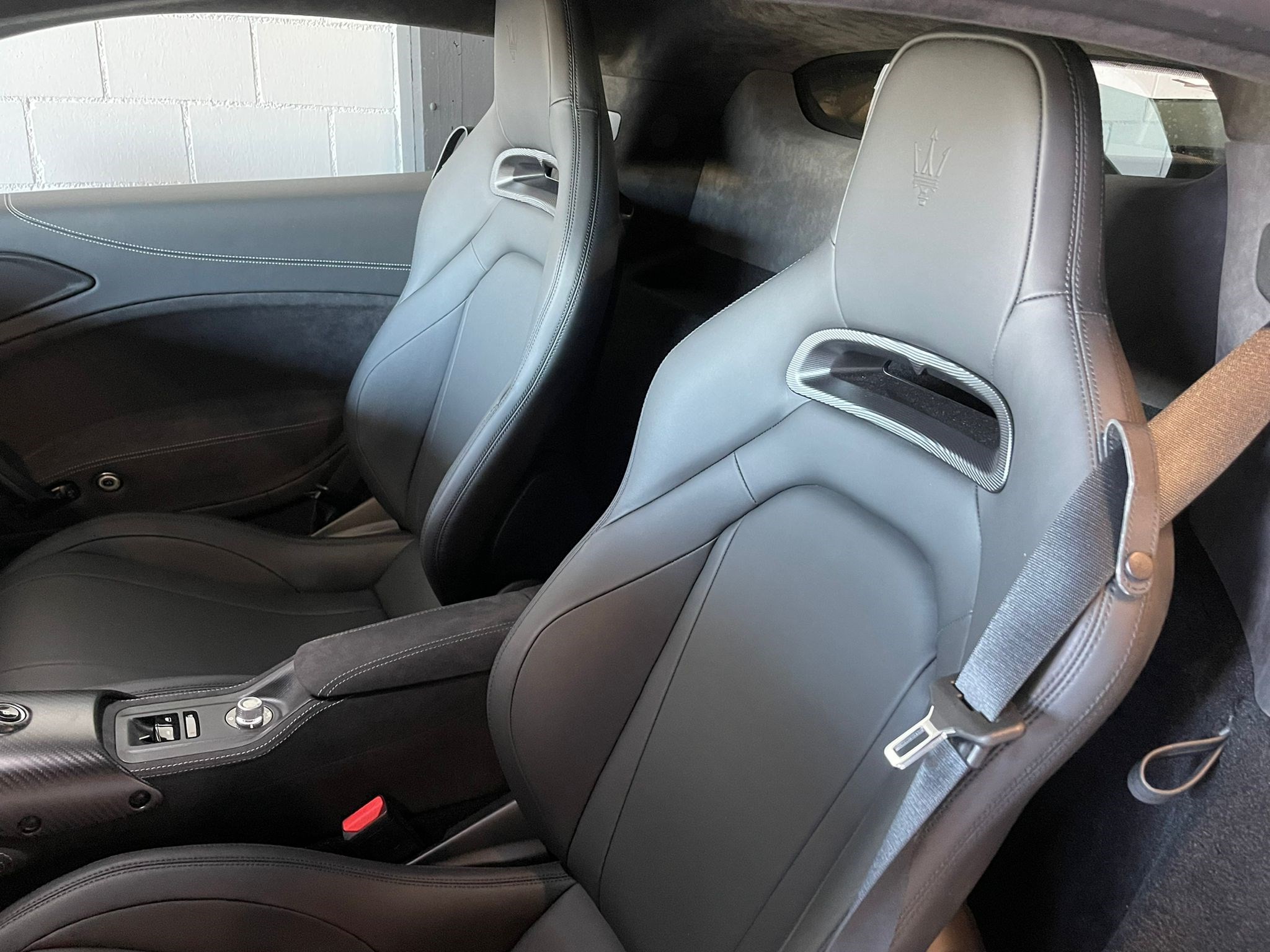 2022 MASERATI MC20, 5/8