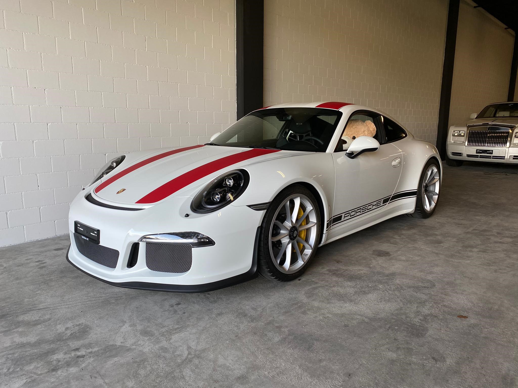 2016 PORSCHE 911 R