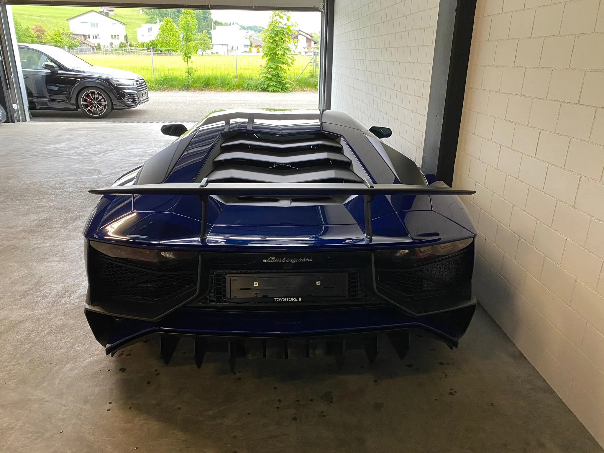 2016 LAMBORGHINI Aventador LP750-4 Superveloce SV Coupé, exterior