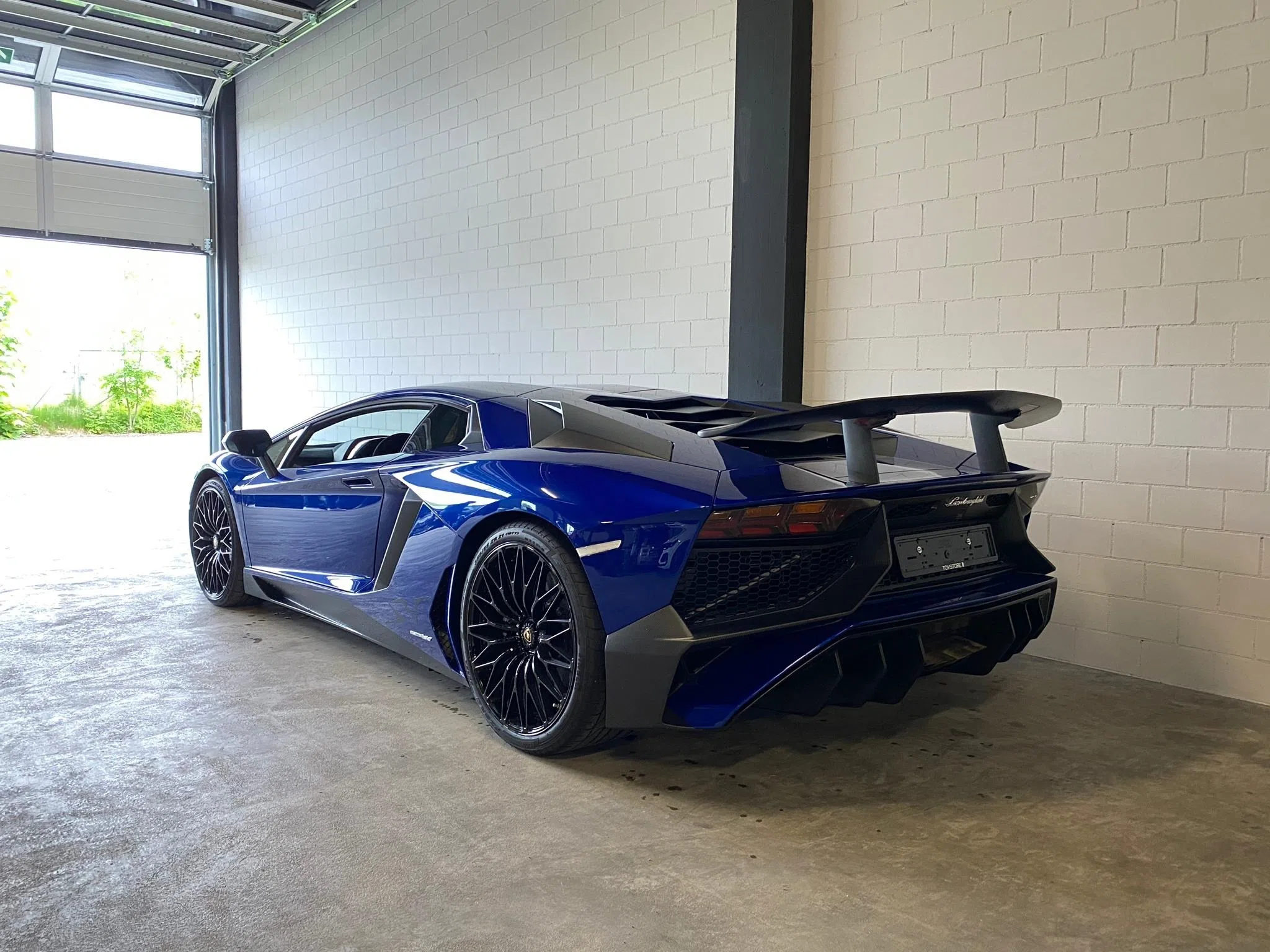 2016 LAMBORGHINI Aventador LP750-4 Superveloce SV Coupé, exterior