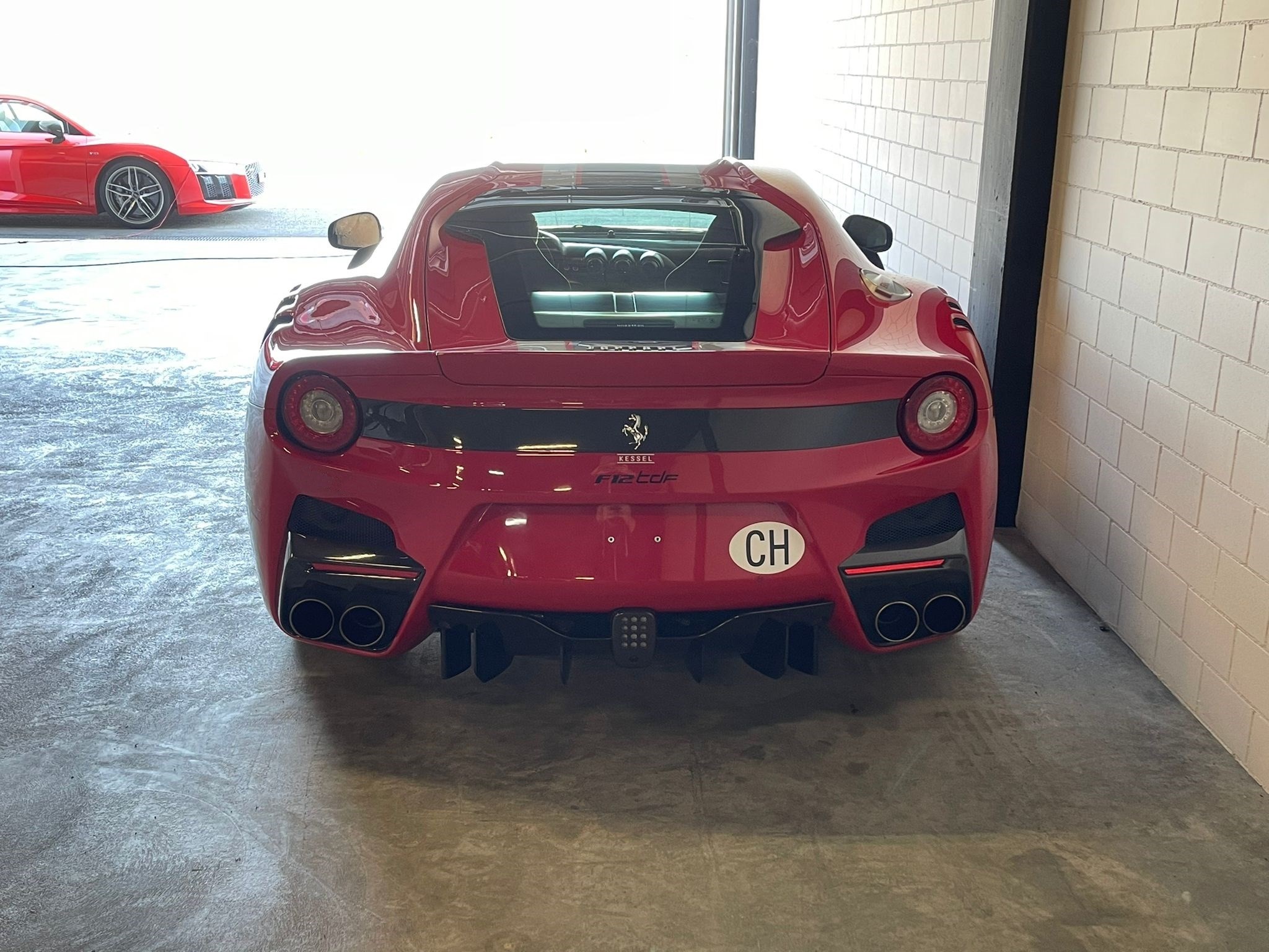 2016 FERRARI F12 TDF, 3/10