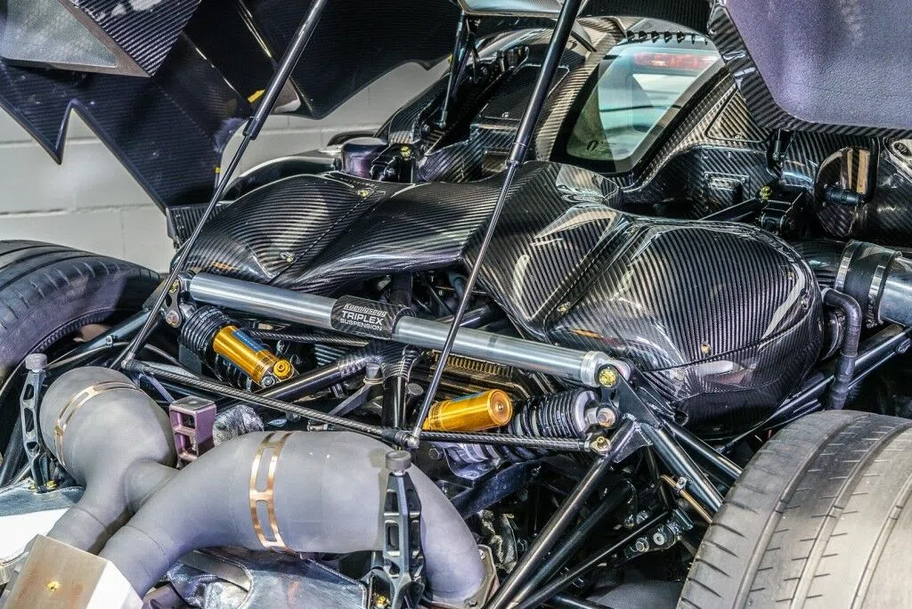 2017 Koenigsegg Agera RS engine
