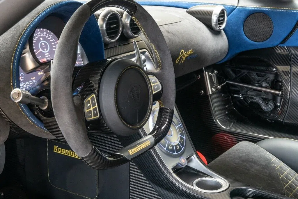 2017 Koenigsegg Agera RS interior, Grau