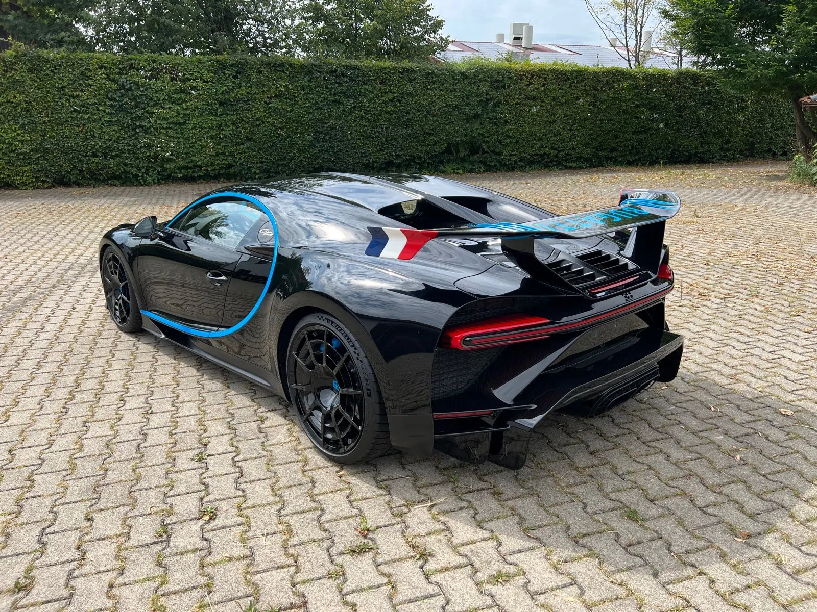 2022 Bugatti Chiron PUR SPORT, 3/4