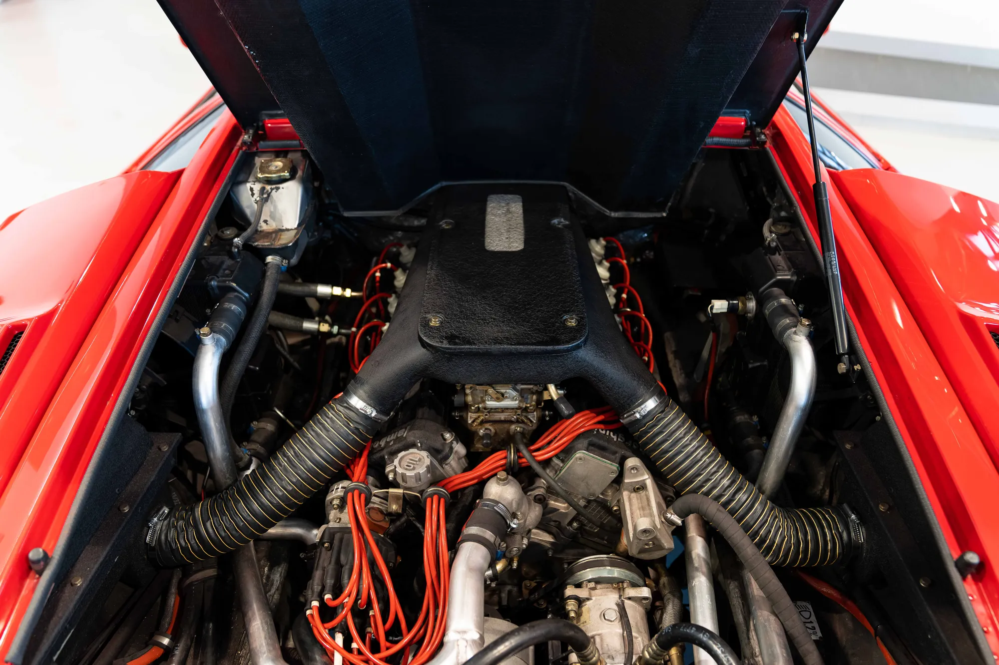 1990 LAMBORGHINI COUNTACH 25TH ANNIVERSARY, 18/20