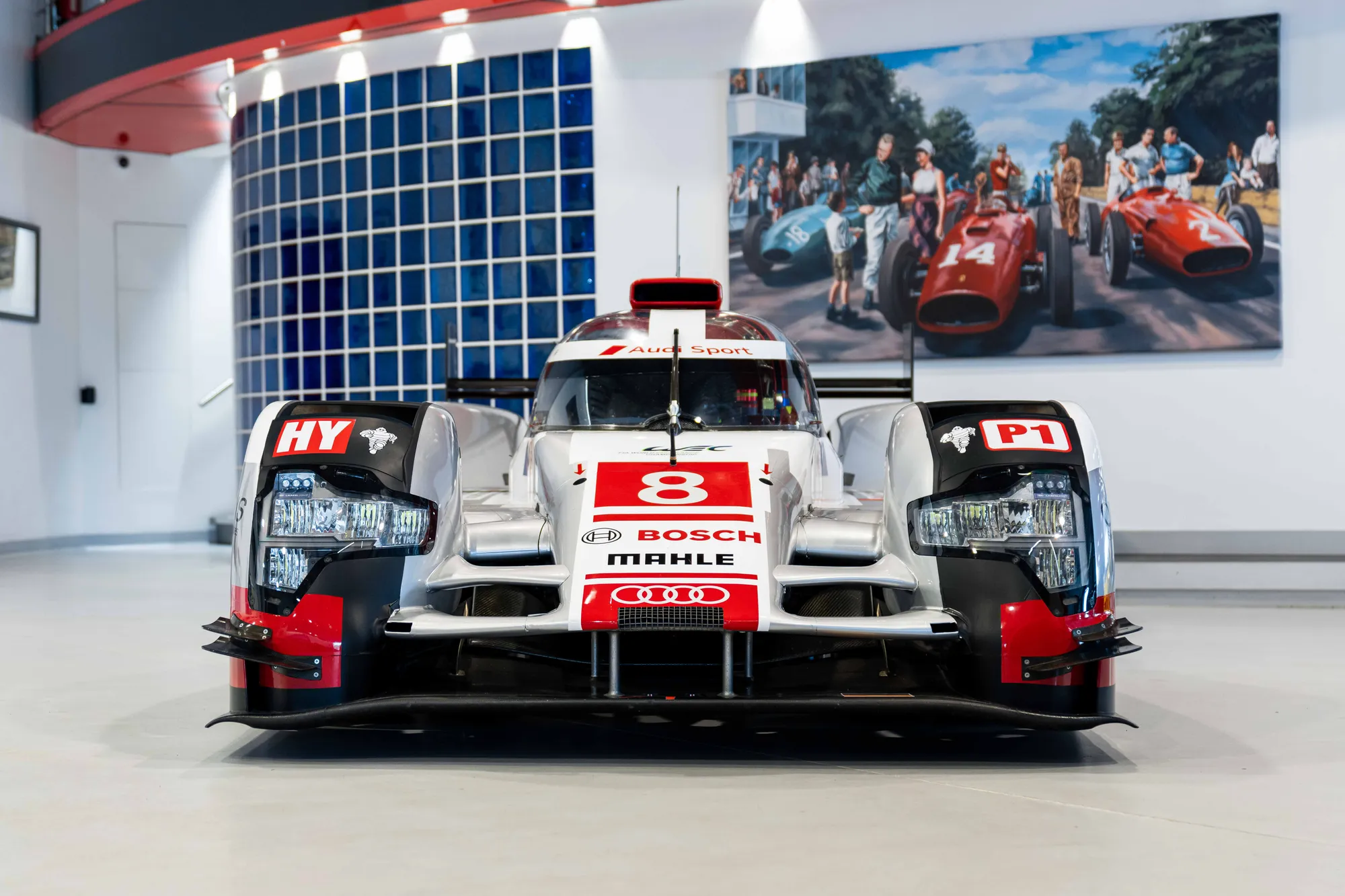 2015 AUDI R18 E-TRON QUATTRO, 2/17