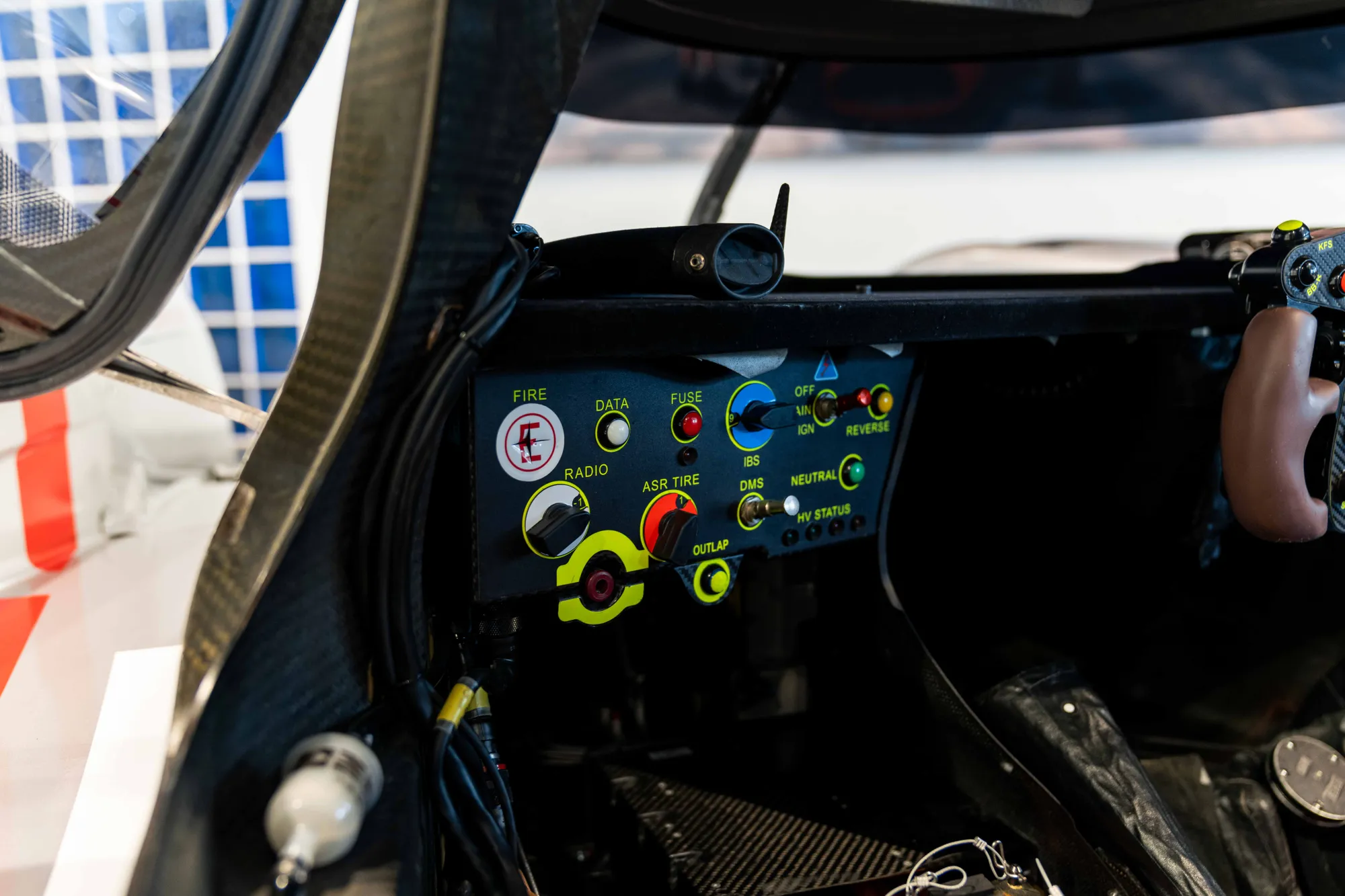 2015 AUDI R18 E-TRON QUATTRO, 4/17