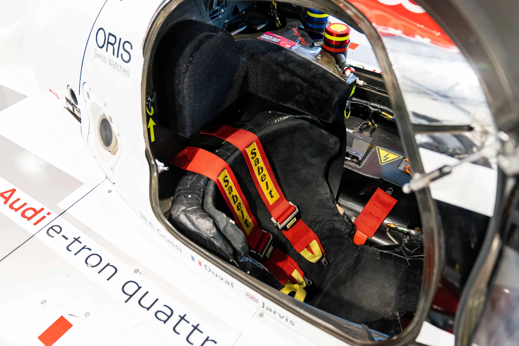 2015 AUDI R18 E-TRON QUATTRO, 9/17