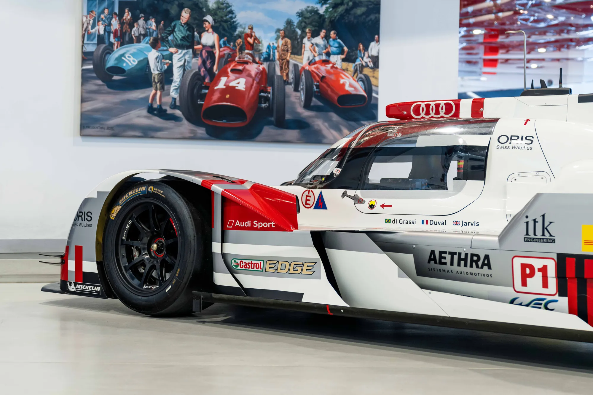 2015 AUDI R18 E-TRON QUATTRO, 11/17
