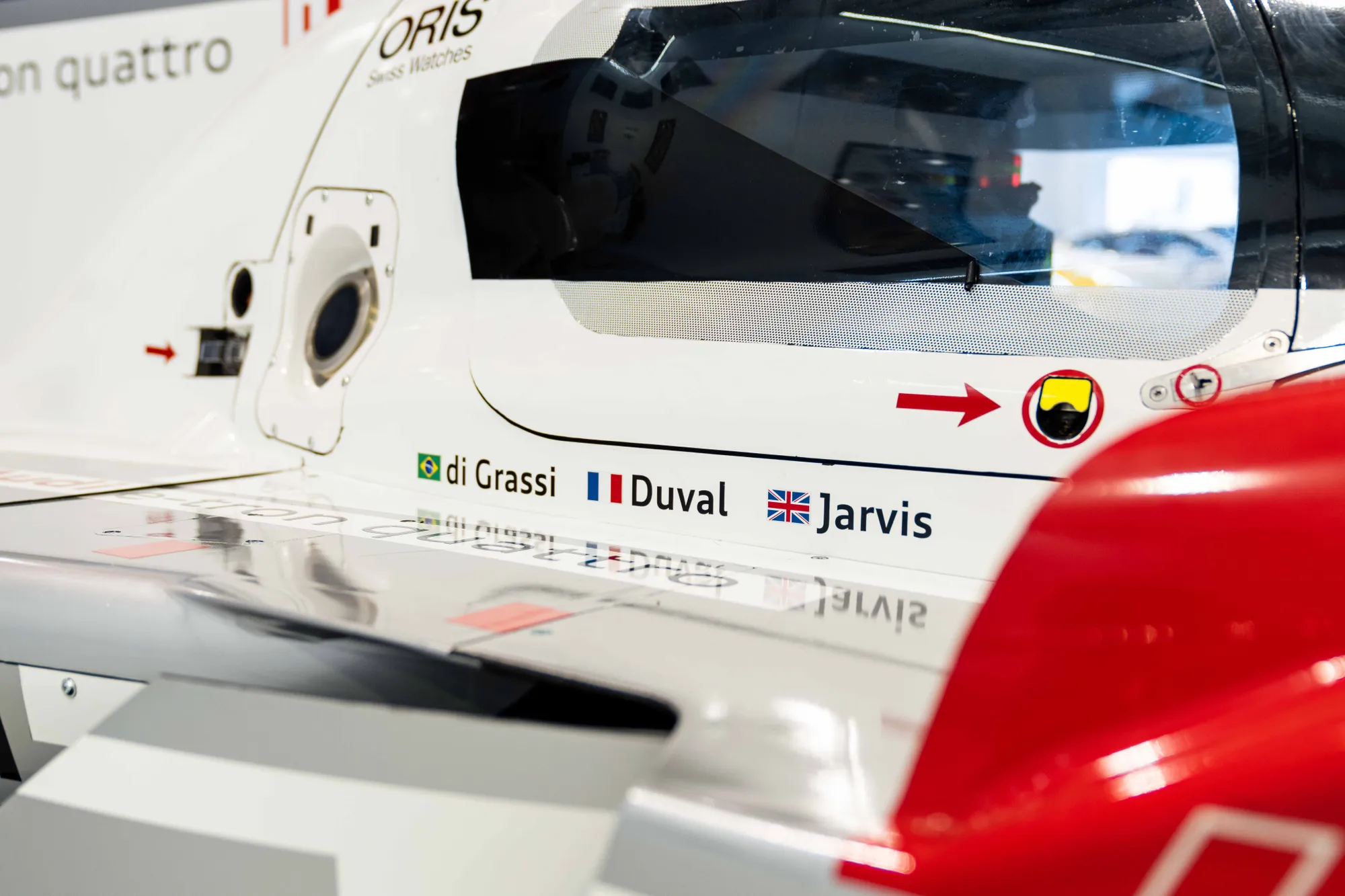 2015 AUDI R18 E-TRON QUATTRO, 14/17
