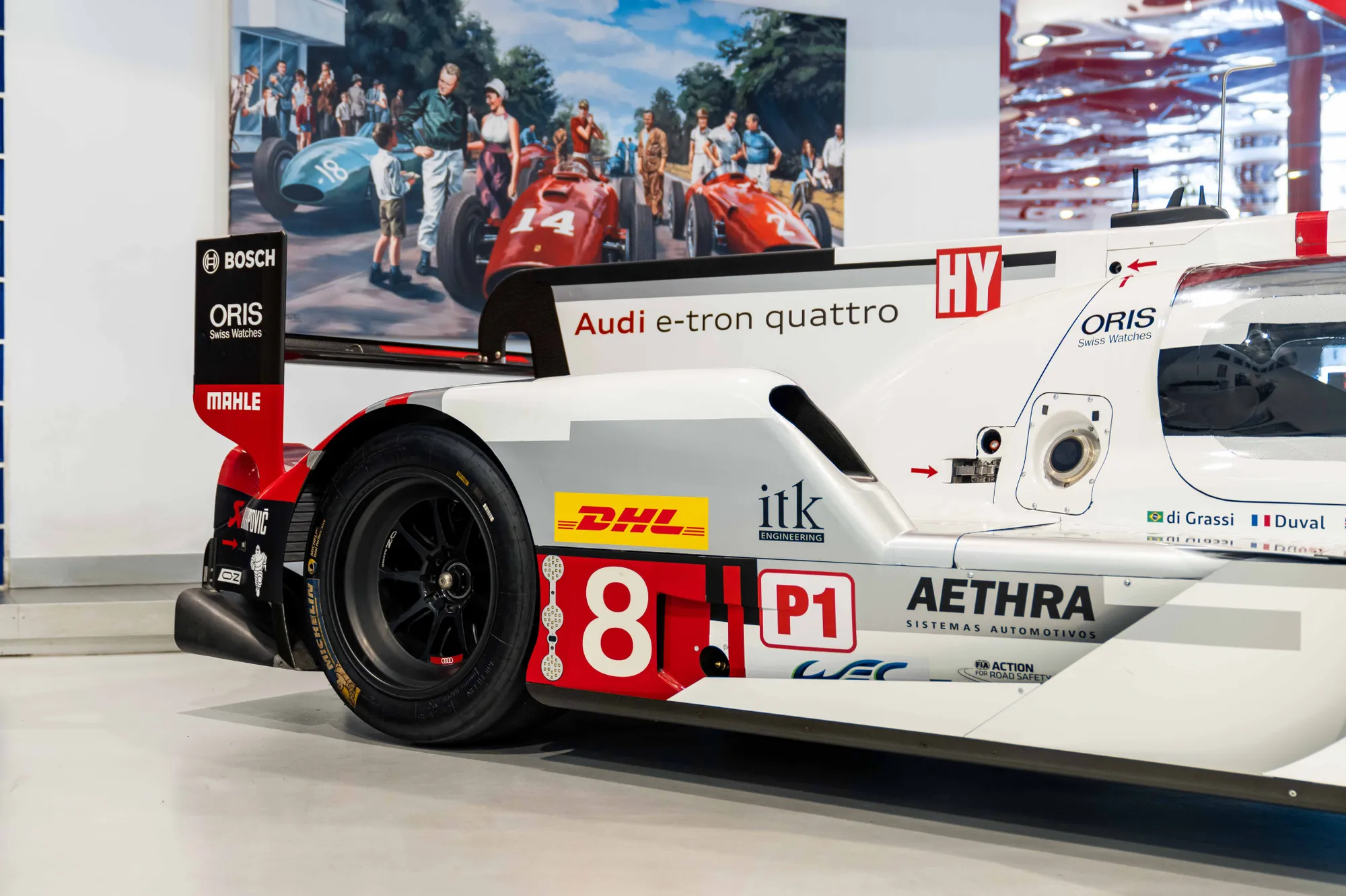 2015 AUDI R18 E-TRON QUATTRO, 15/17