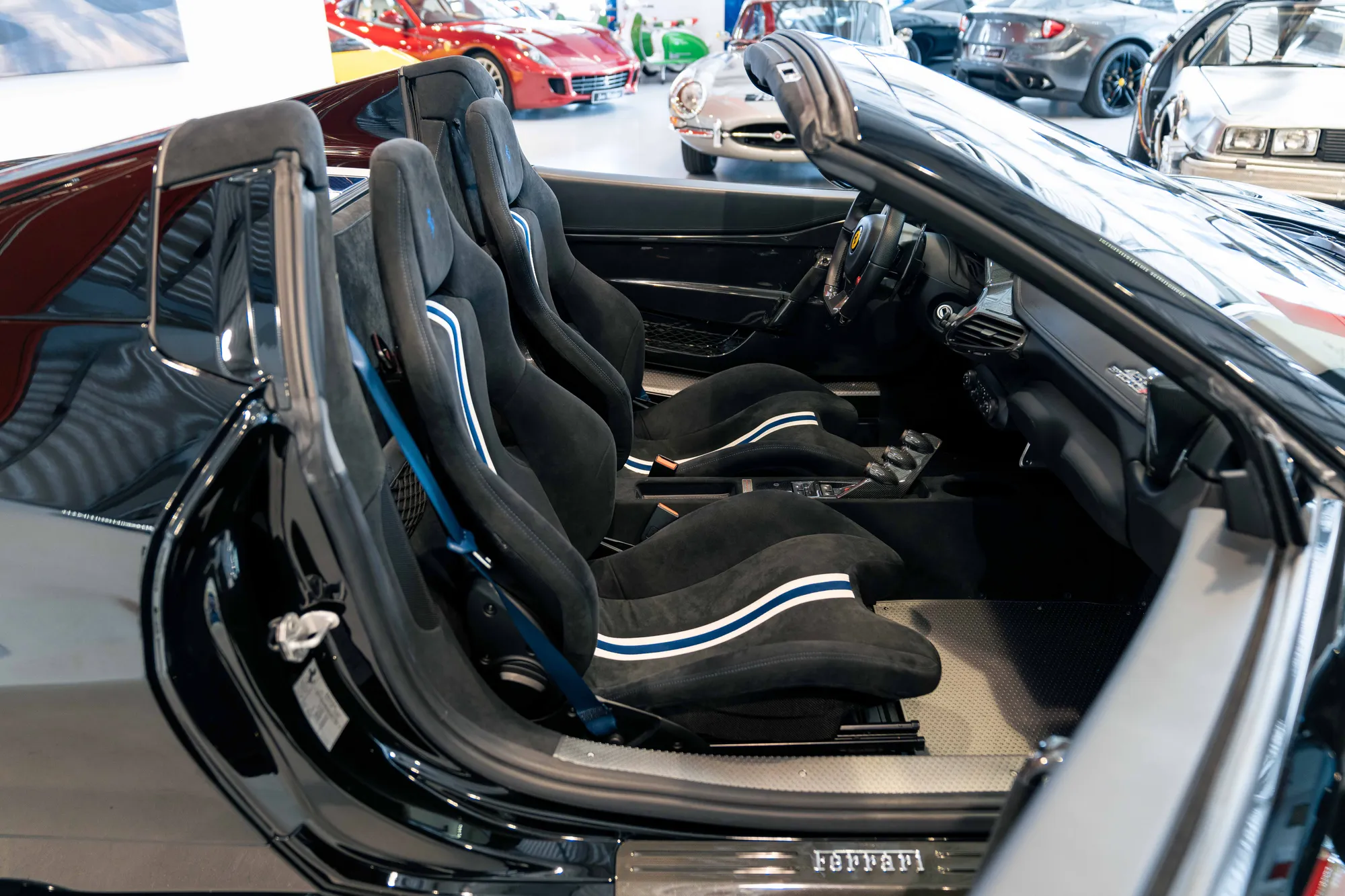 2014 FERRARI 458 SPECIALE APERTA, 4/16