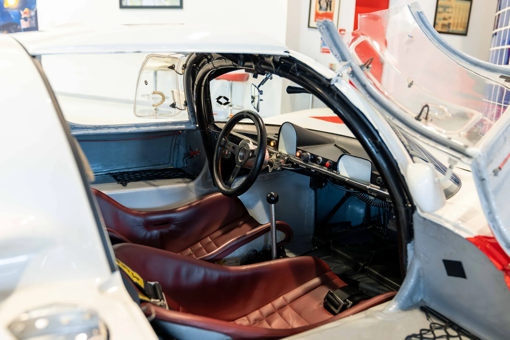 1967 PORSCHE 910, 4/19
