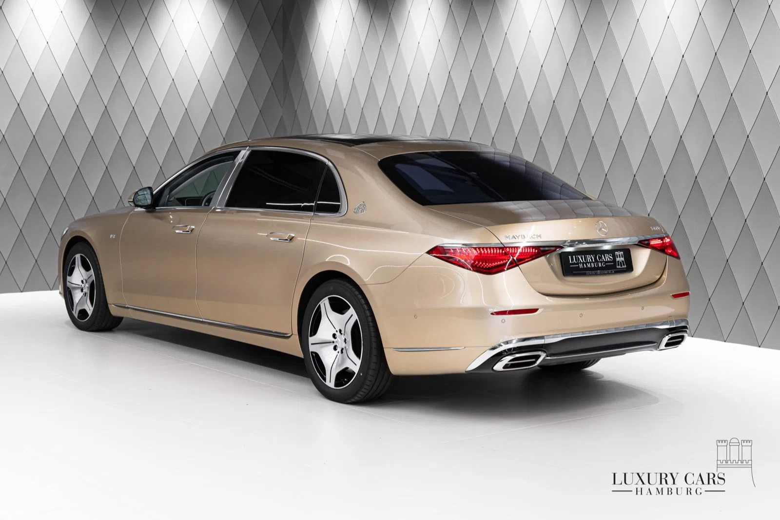 2022 Mercedes-Maybach S 680 for sale, exterior, Travertinbeige gold