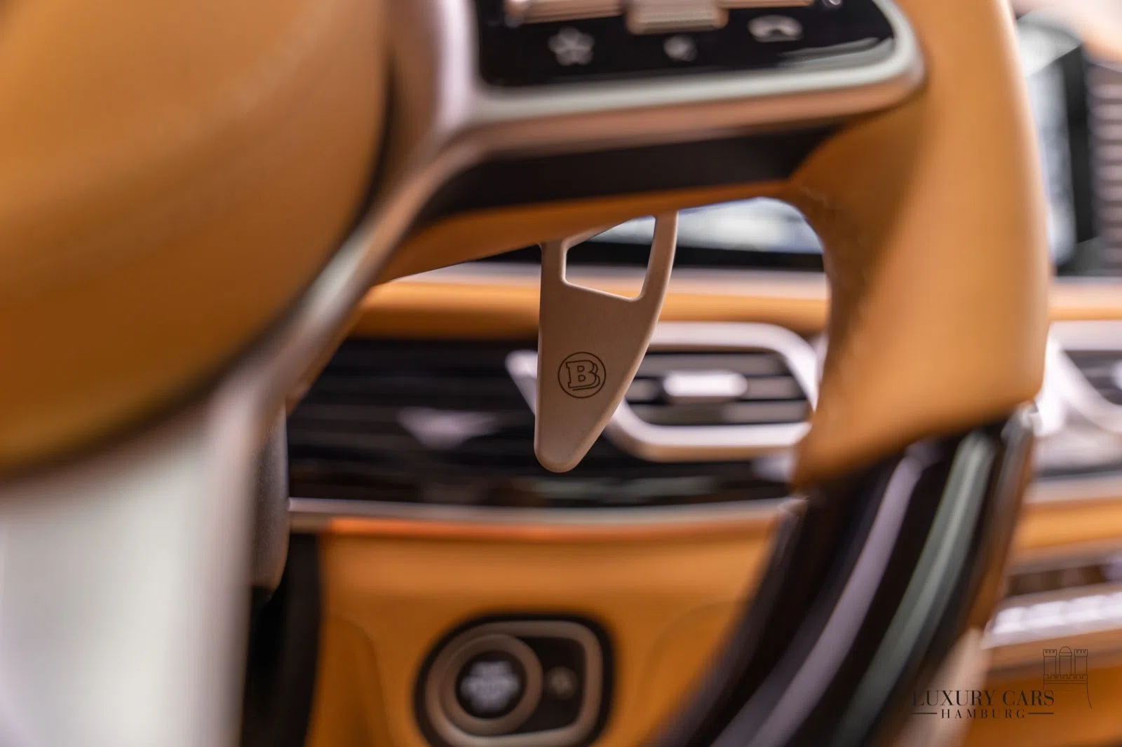 2022 BRABUS GLS 800 interior, center console
