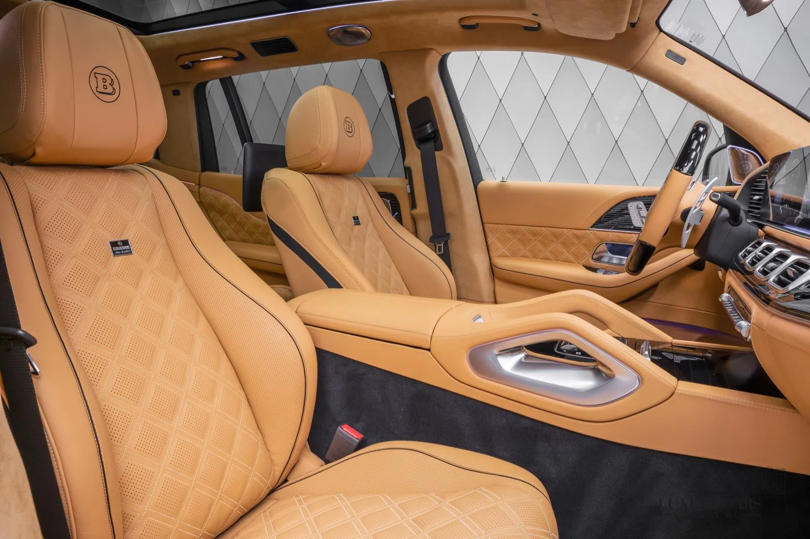 2022 BRABUS GLS 800 interior, seats