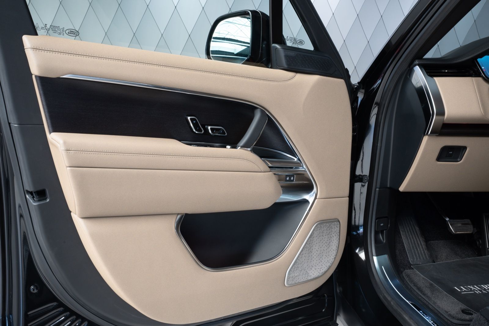 2022 Land Rover Range Rover LWB FIRST EDITION, 10/15