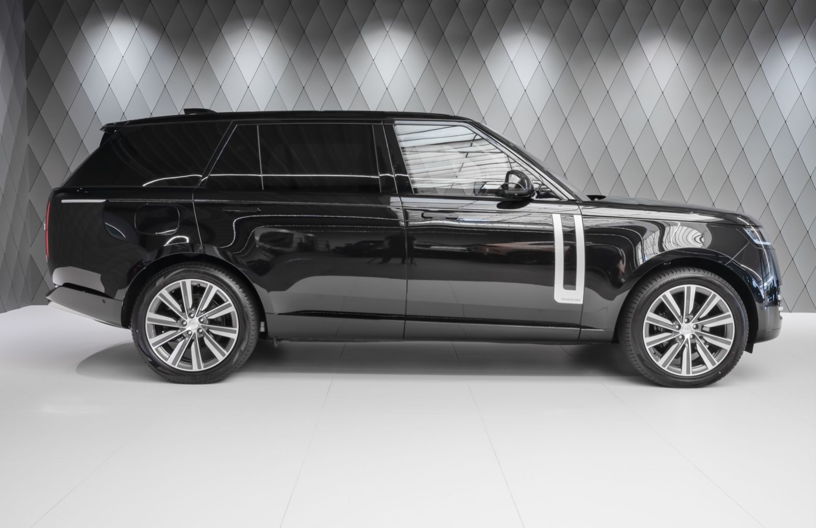 2022 Land Rover Range Rover LWB FIRST EDITION, 14/15