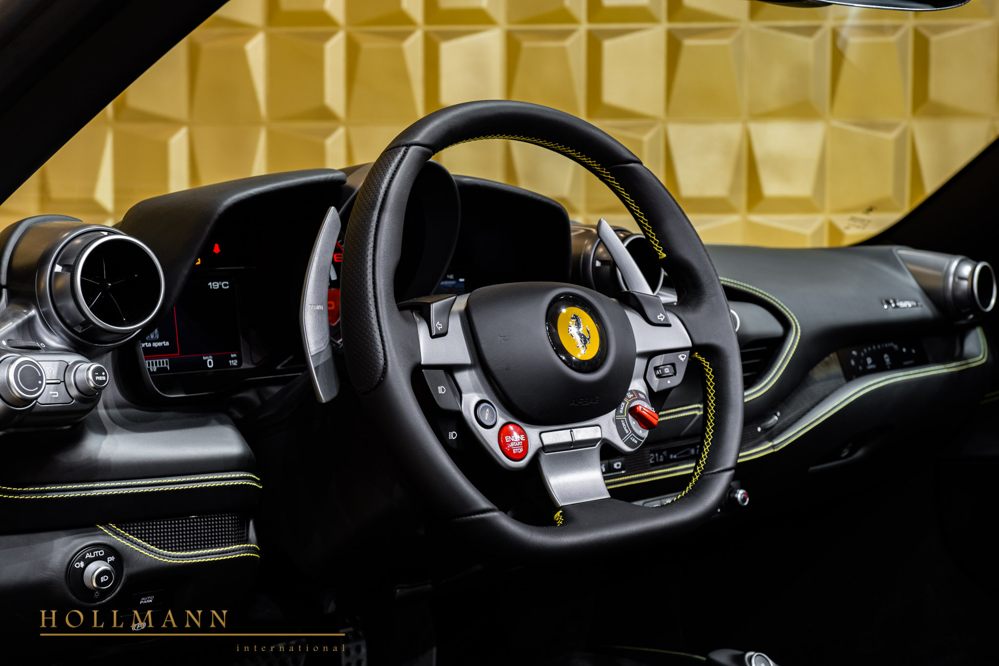 2022 Ferrari F8 Spider, 11/20