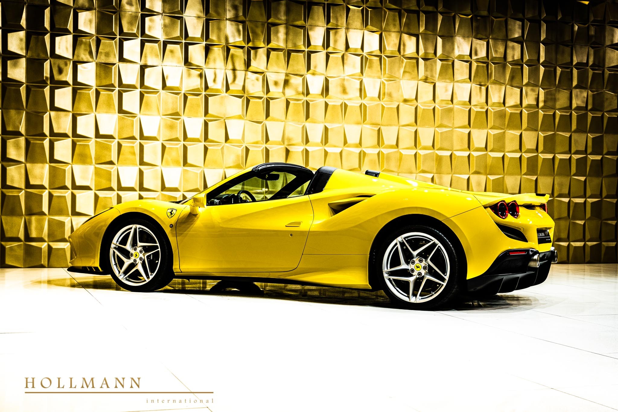 2022 Ferrari F8 Spider, 18/20