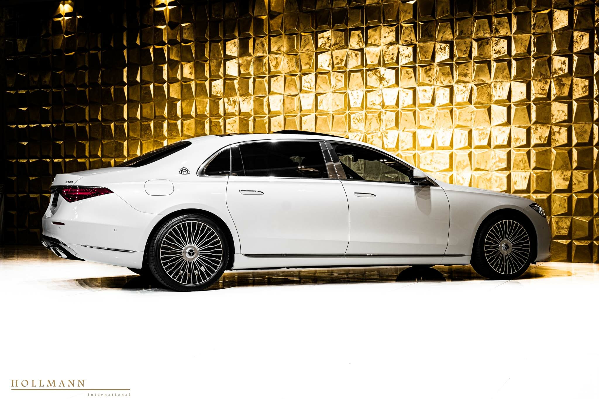 2022 Mercedes-Maybach S 580, 2/19