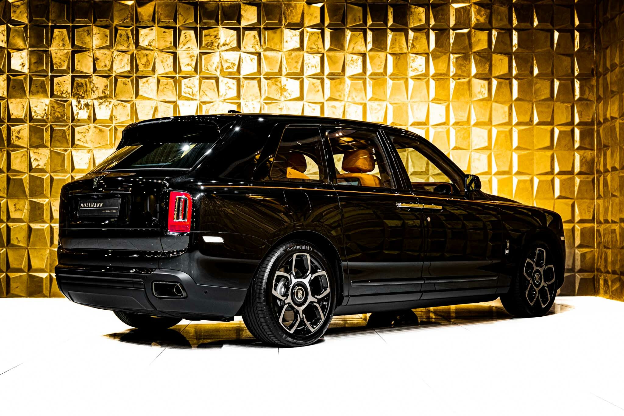 2022 Rolls-Royce Cullinan Black Badge, 14/19