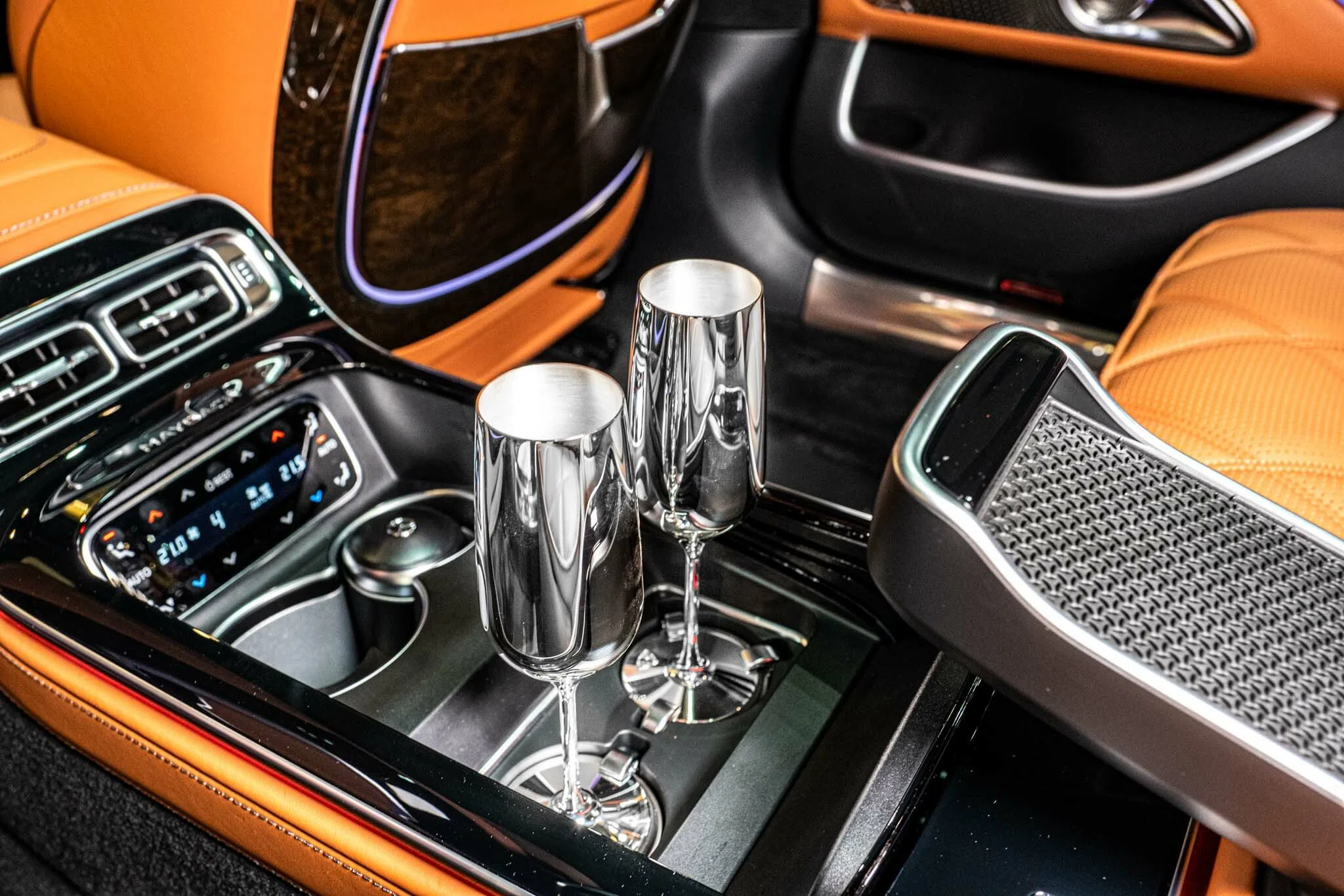 2022 Mercedes-Maybach S 680 interior