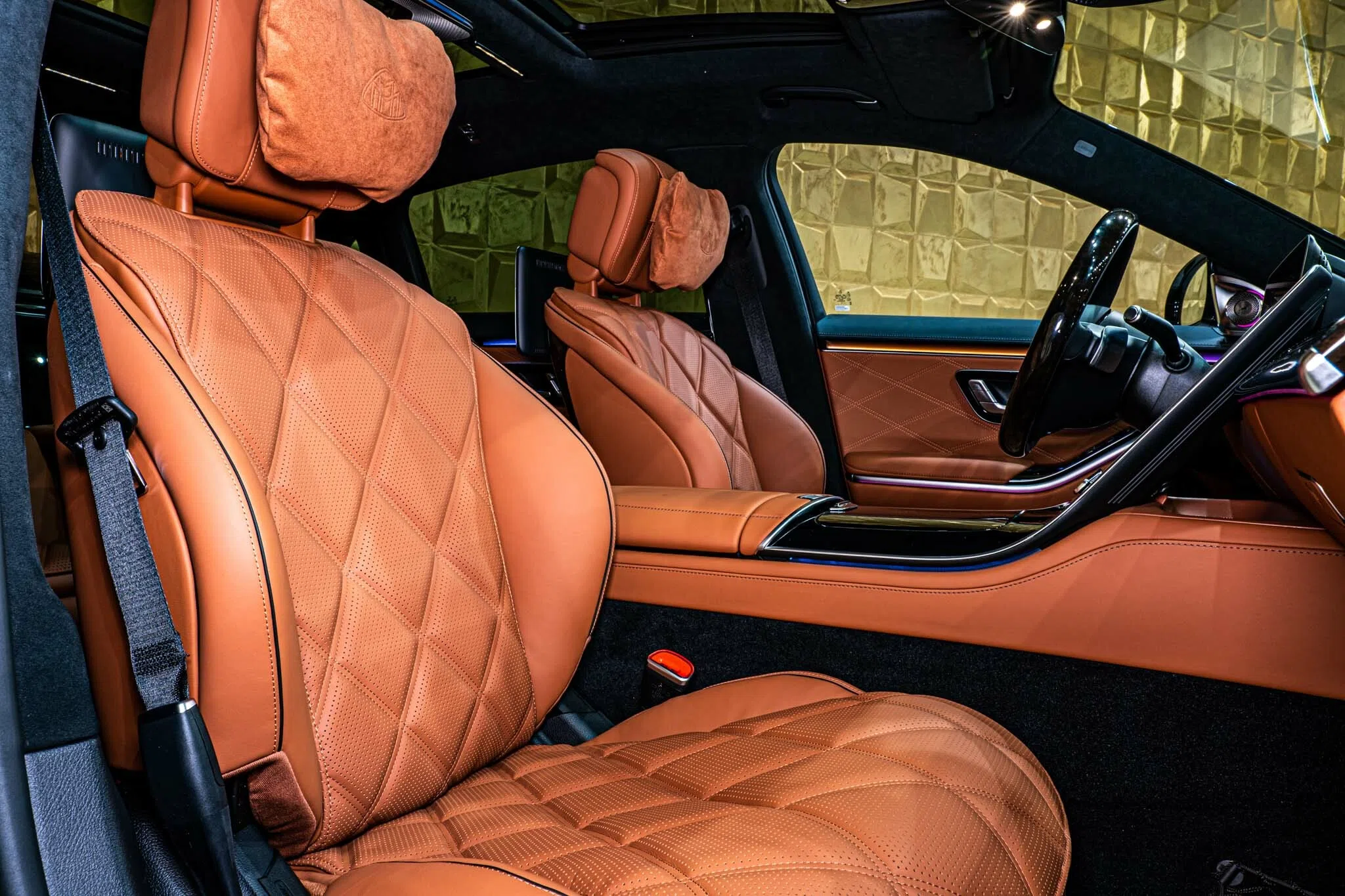 2022 Mercedes-Maybach S 680 interior, seats