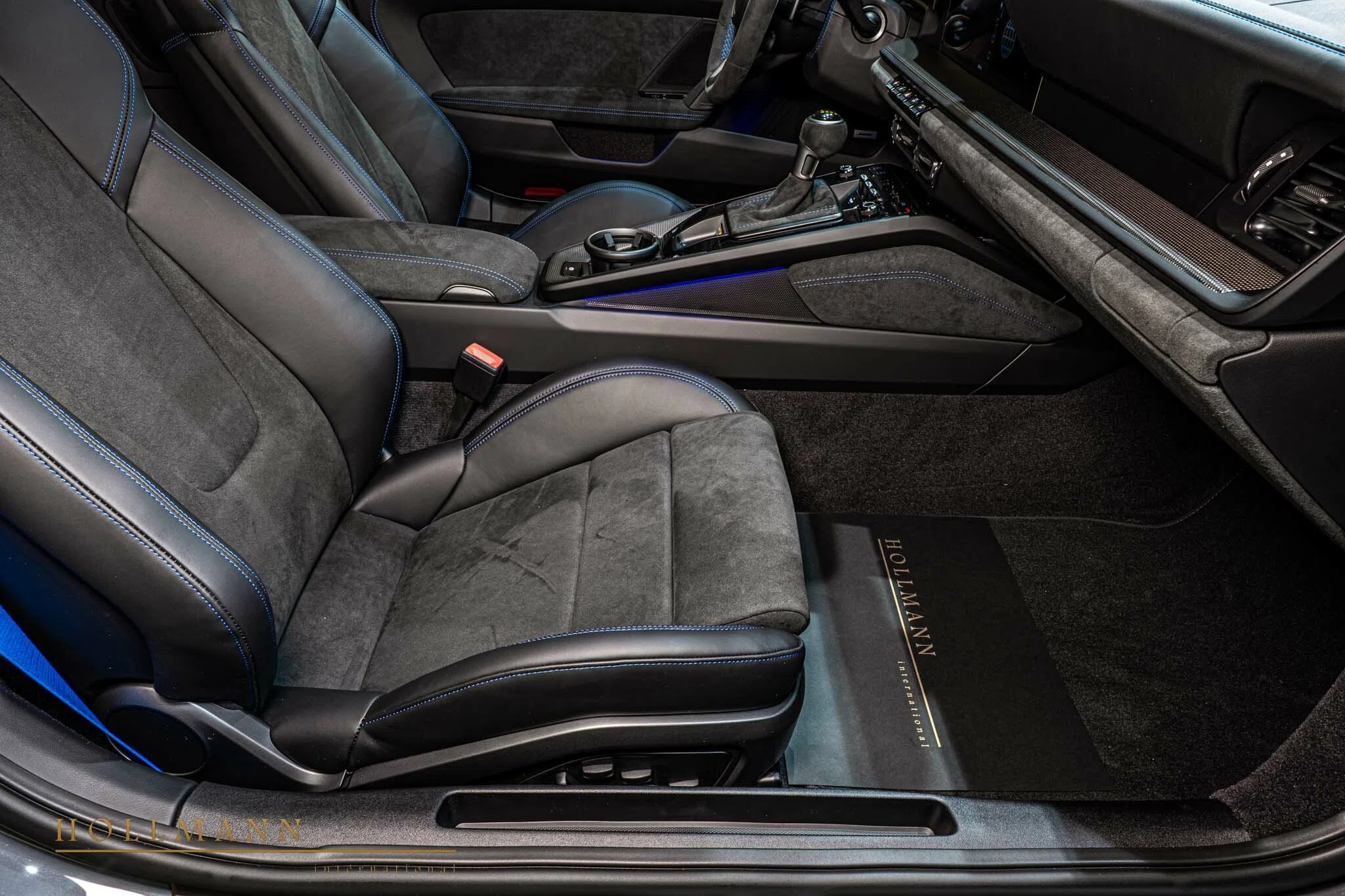 2022 Porsche 911 GT3 interior, seats