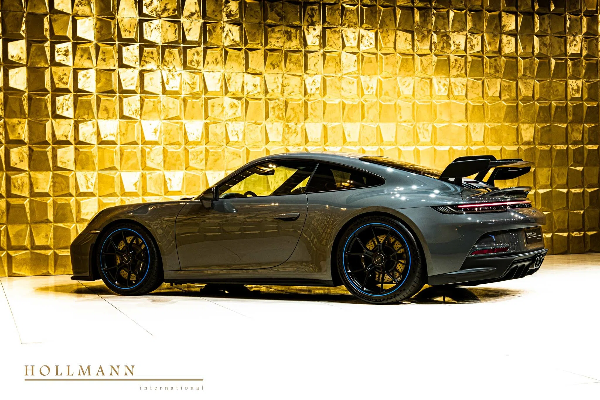 2022 Porsche 911 GT3, side profile