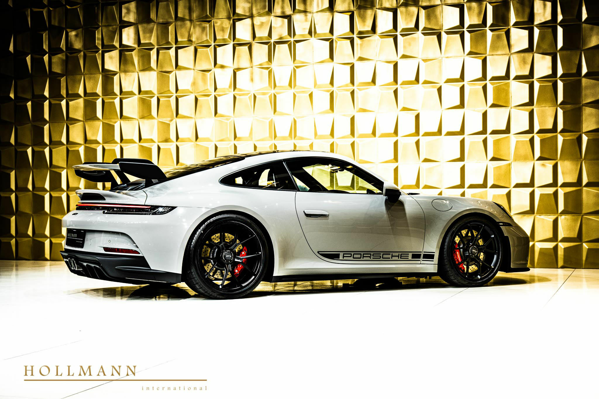 2022 Porsche 911 GT3, 19/20