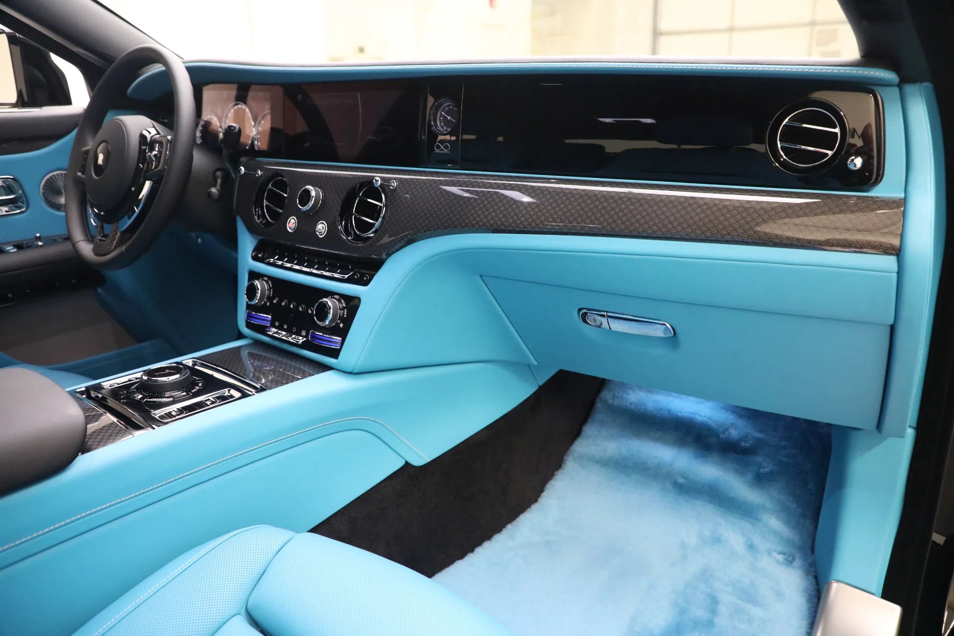 2022 Rolls-Royce Ghost Black Badge interior