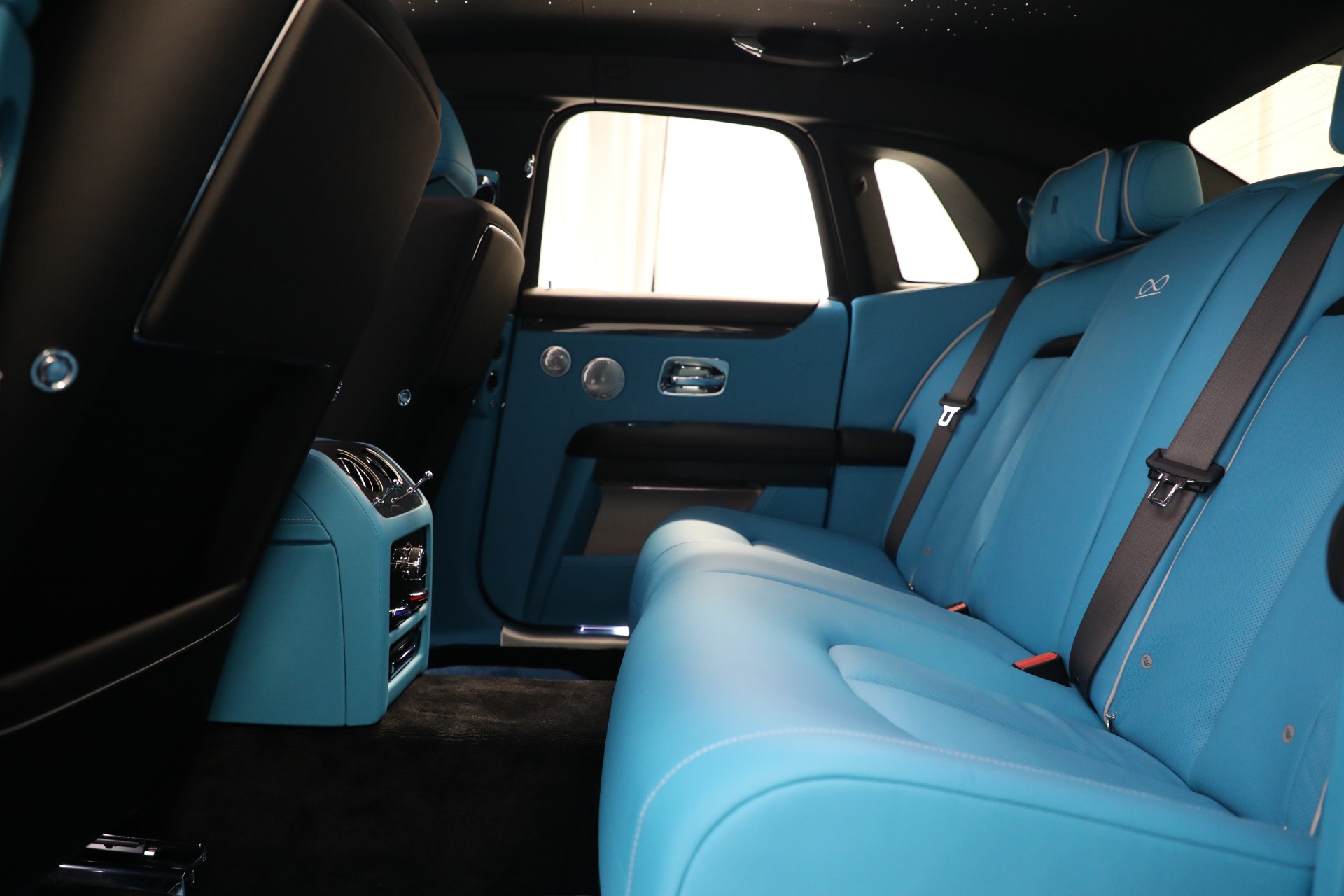 2022 Rolls-Royce Ghost Black Badge, 9/20
