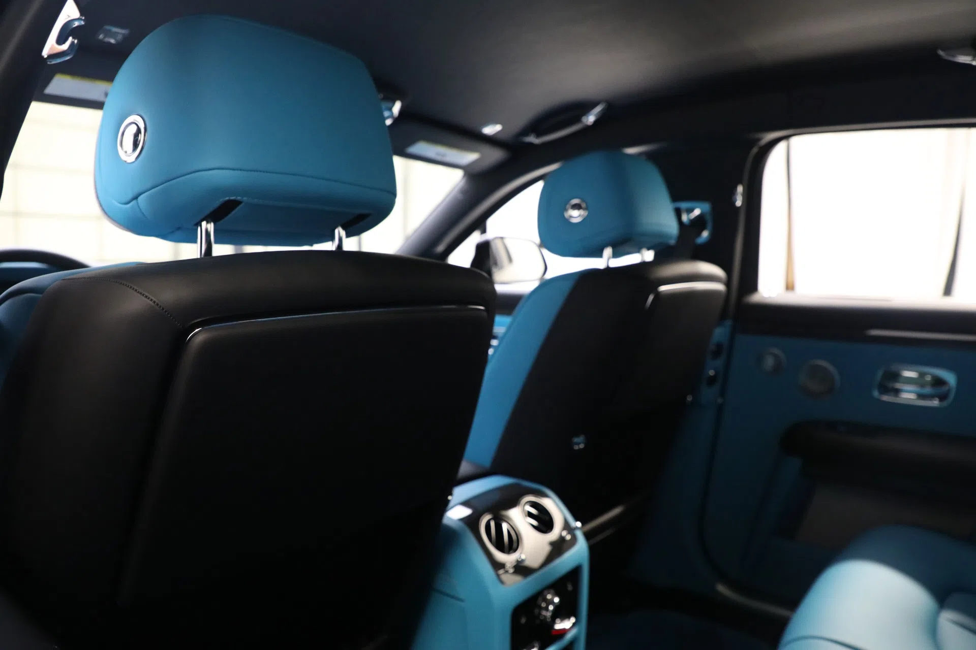2022 Rolls-Royce Ghost Black Badge interior, seats
