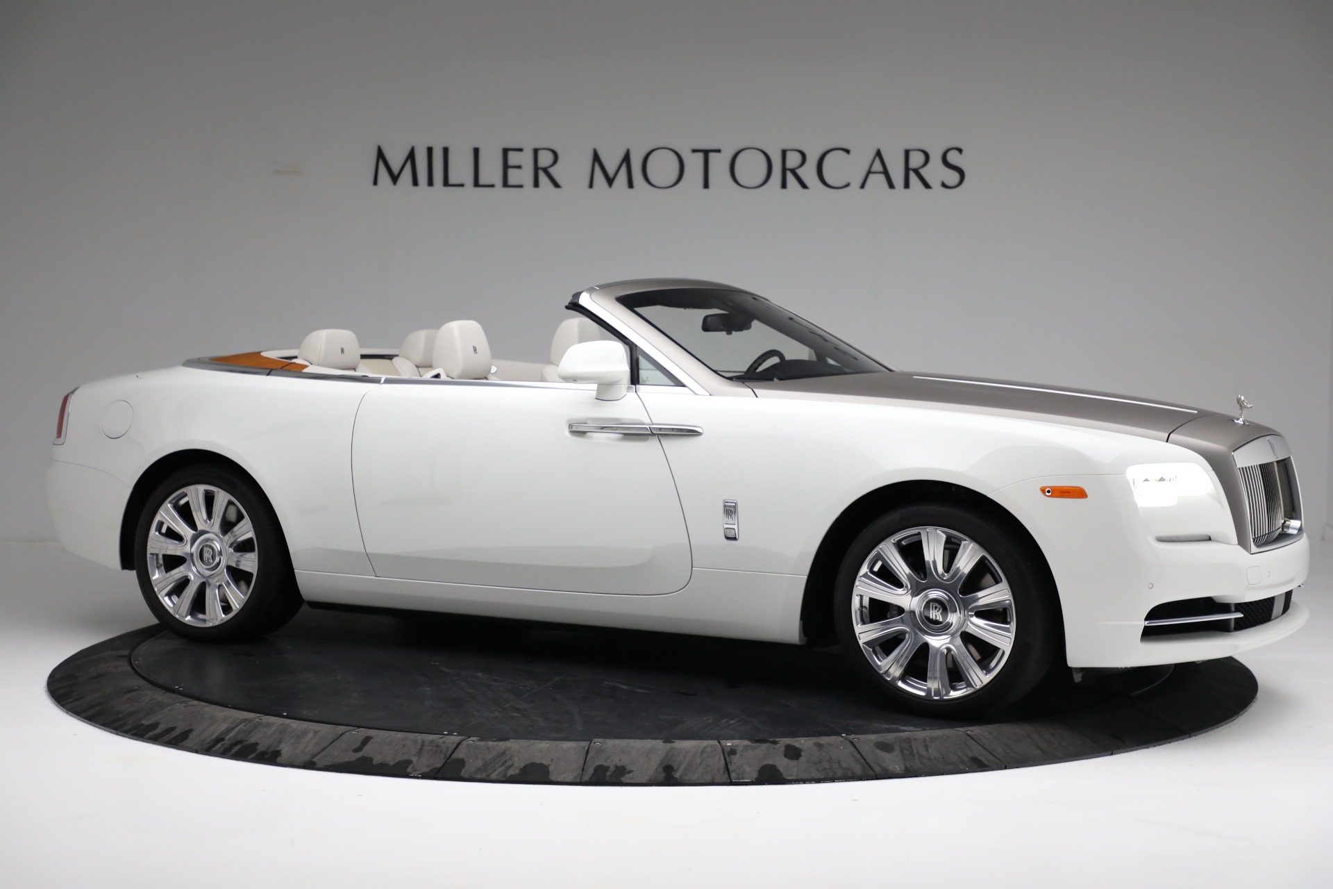 2016 Rolls-Royce Dawn, 2/20