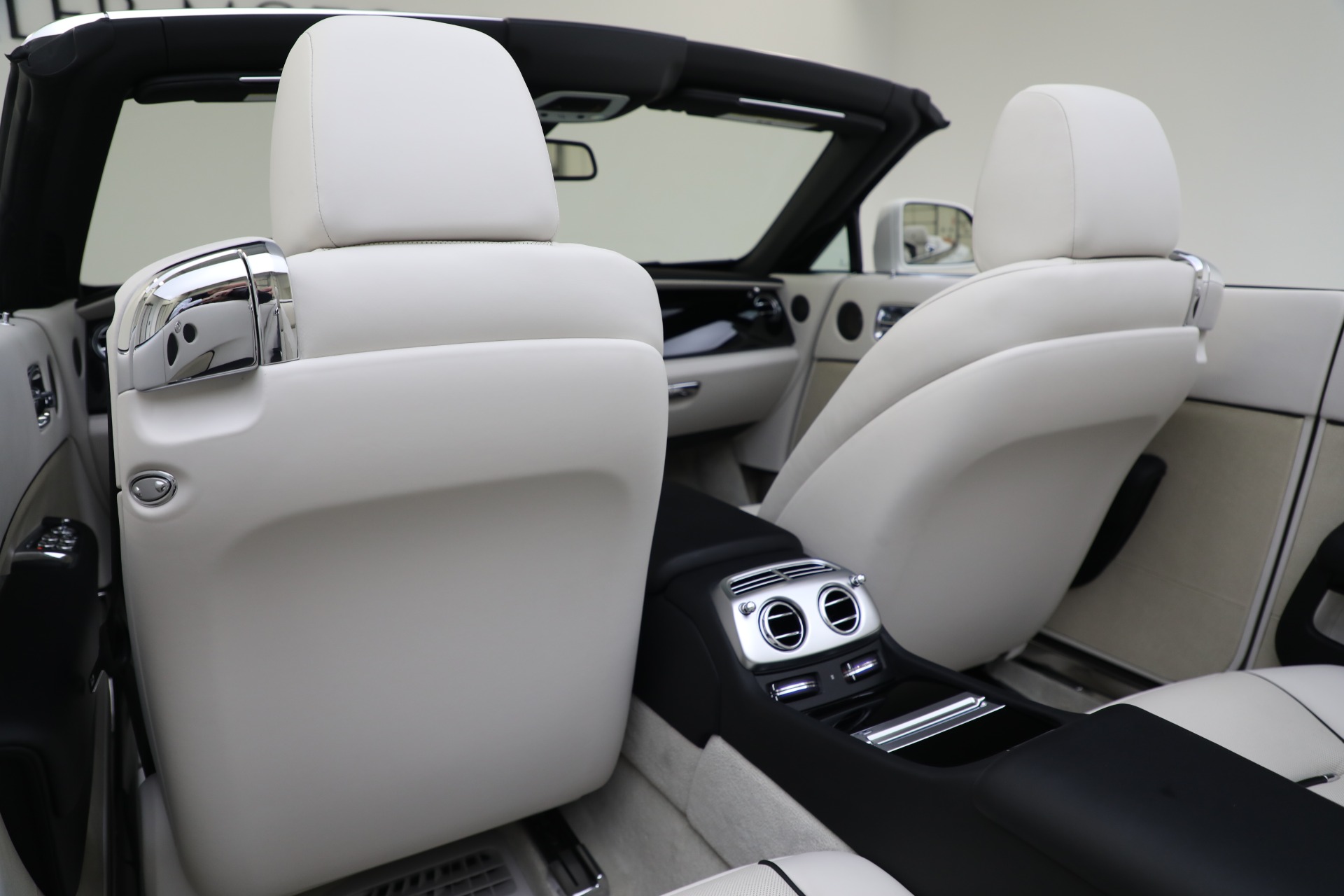 2016 Rolls-Royce Dawn, 8/20