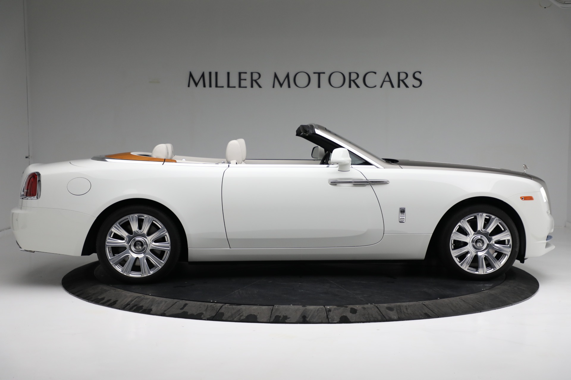 2016 Rolls-Royce Dawn, 14/20