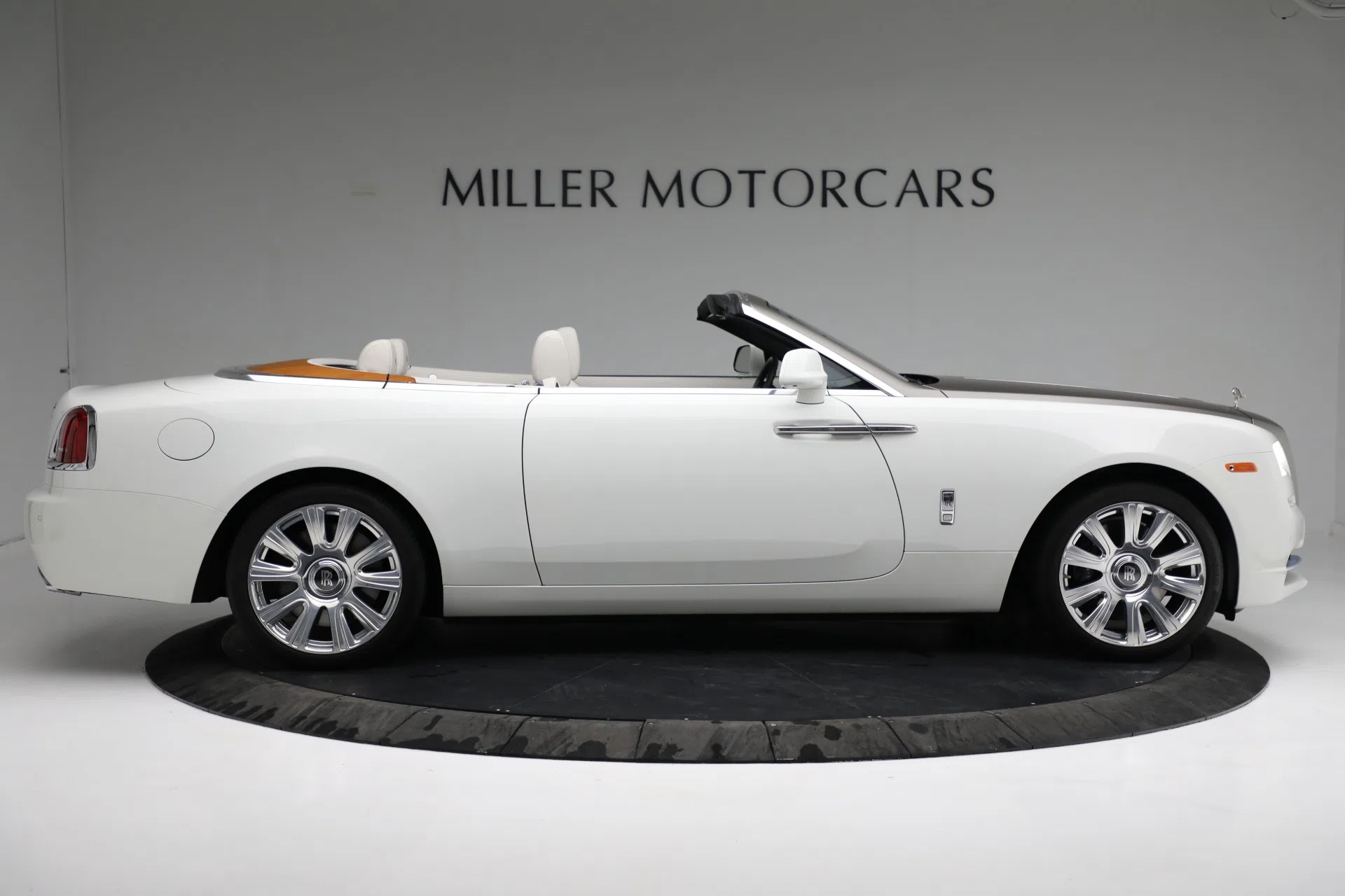 2016 Rolls-Royce Dawn for sale, exterior