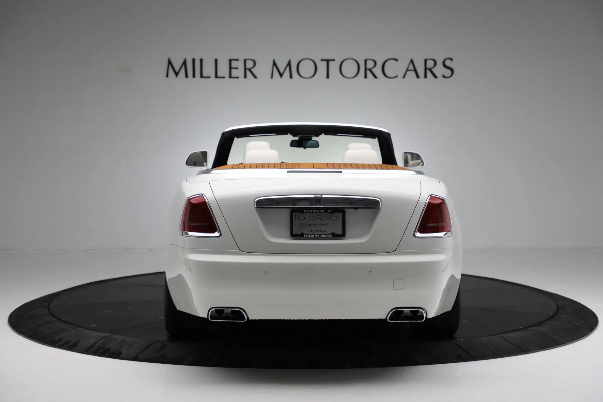 2016 Rolls-Royce Dawn, rear three-quarter view