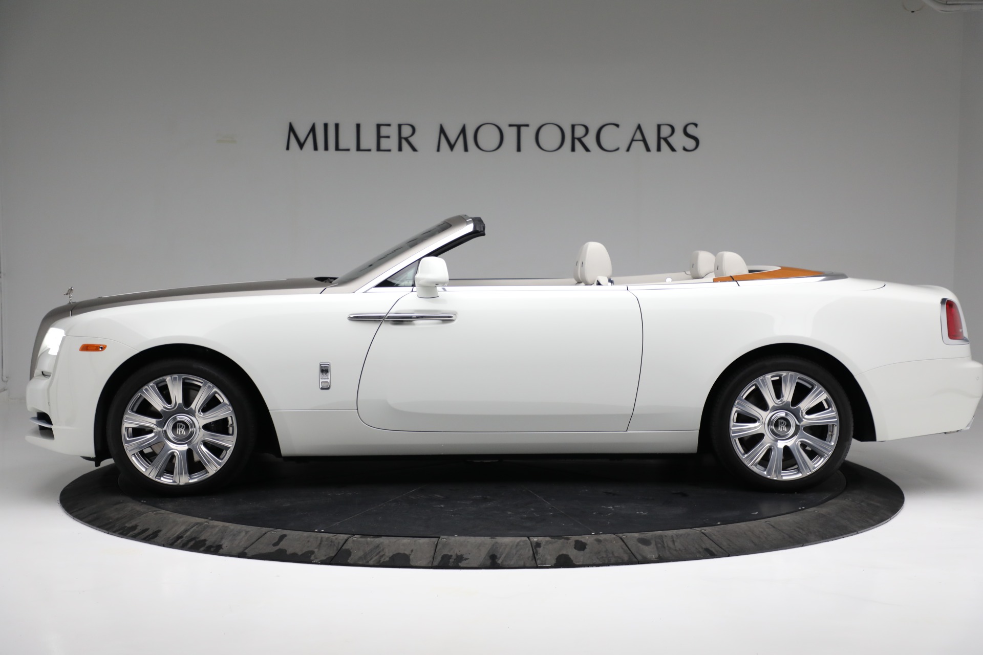 2016 Rolls-Royce Dawn, 18/20