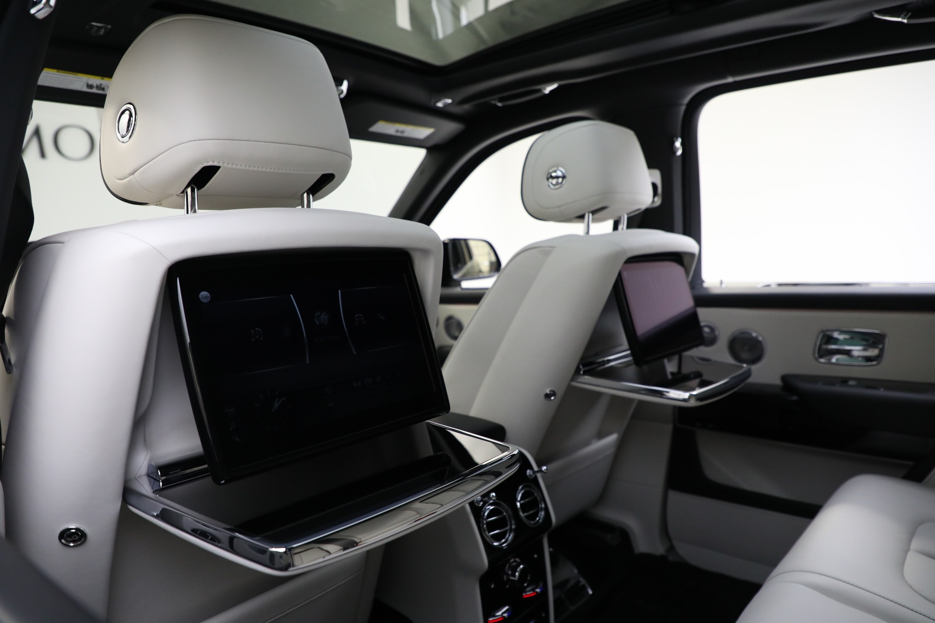 2020 Rolls-Royce Cullinan, 8/20