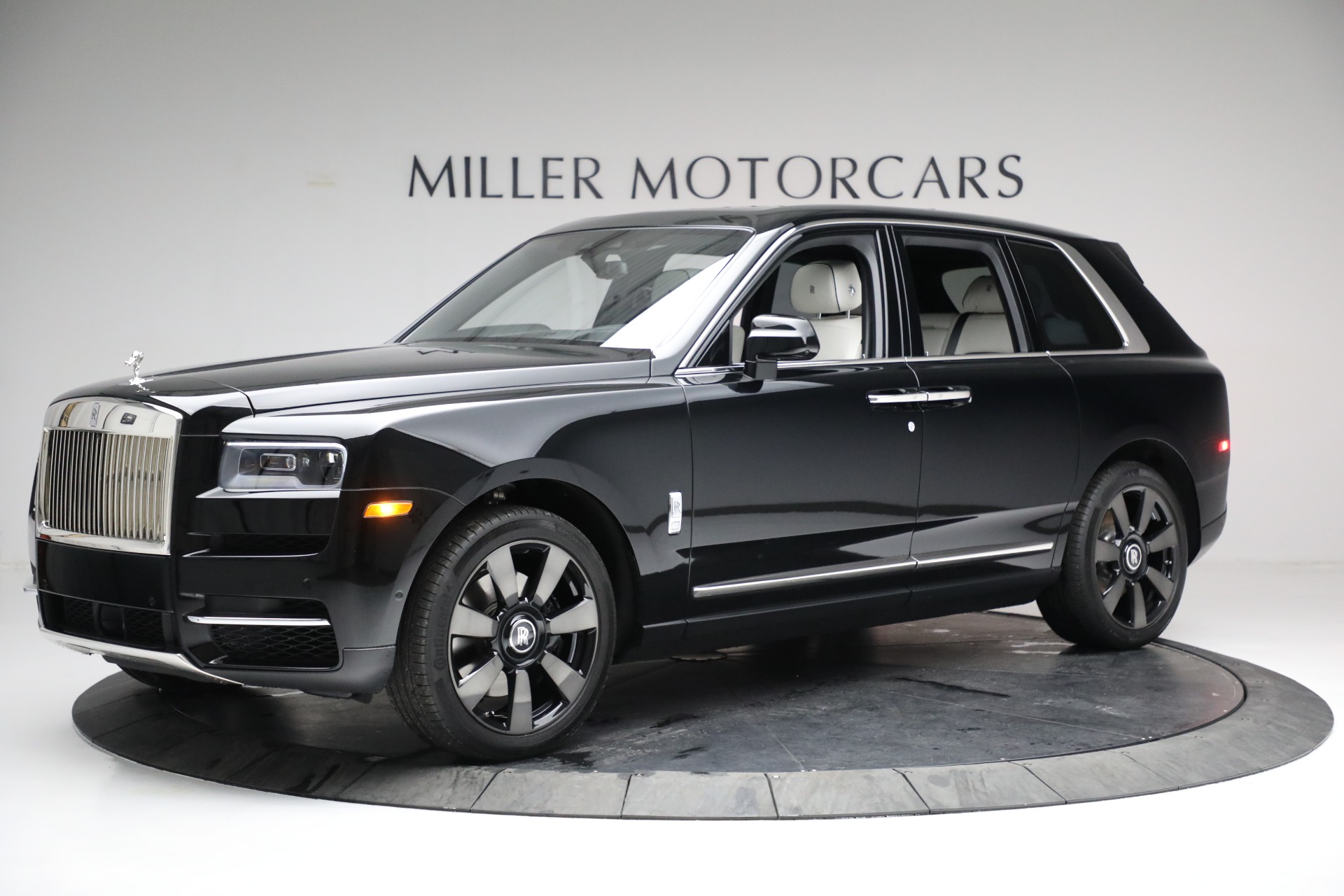 2020 Rolls-Royce Cullinan, 19/20