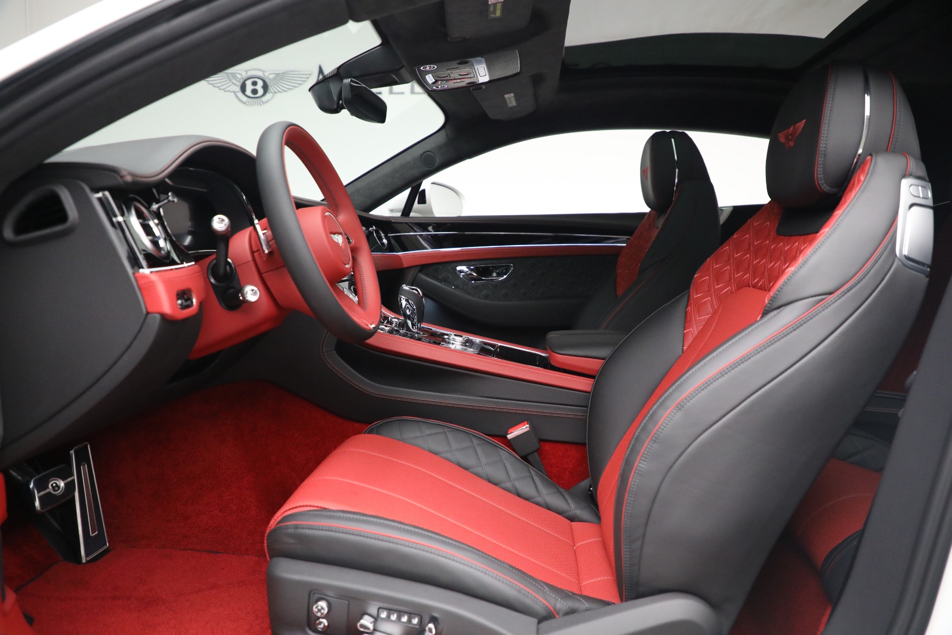 2022 Bentley Continental GT V8, 3/19
