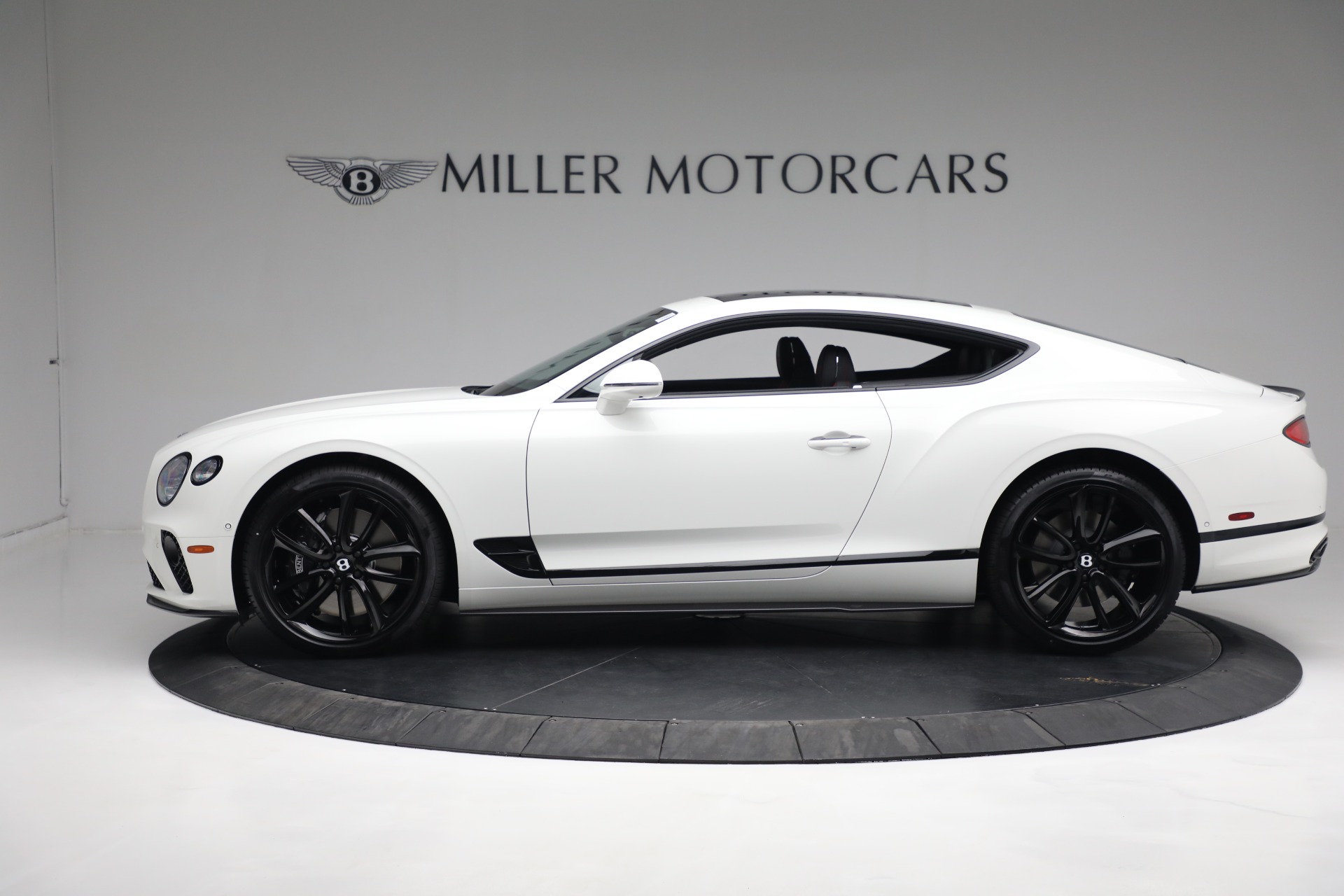 2022 Bentley Continental GT V8, 17/19