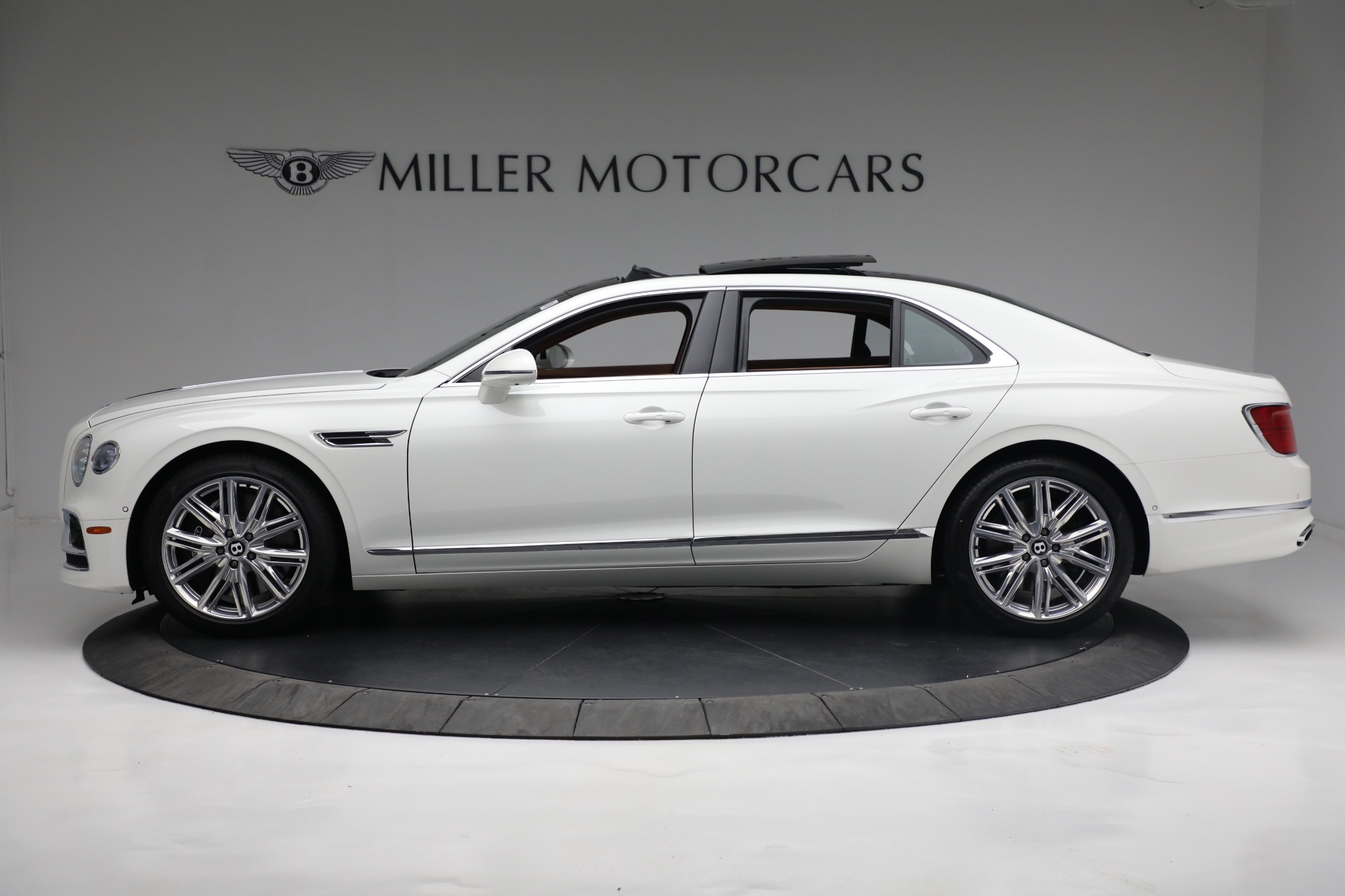 2021 Bentley Flying Spur V8, 19/20