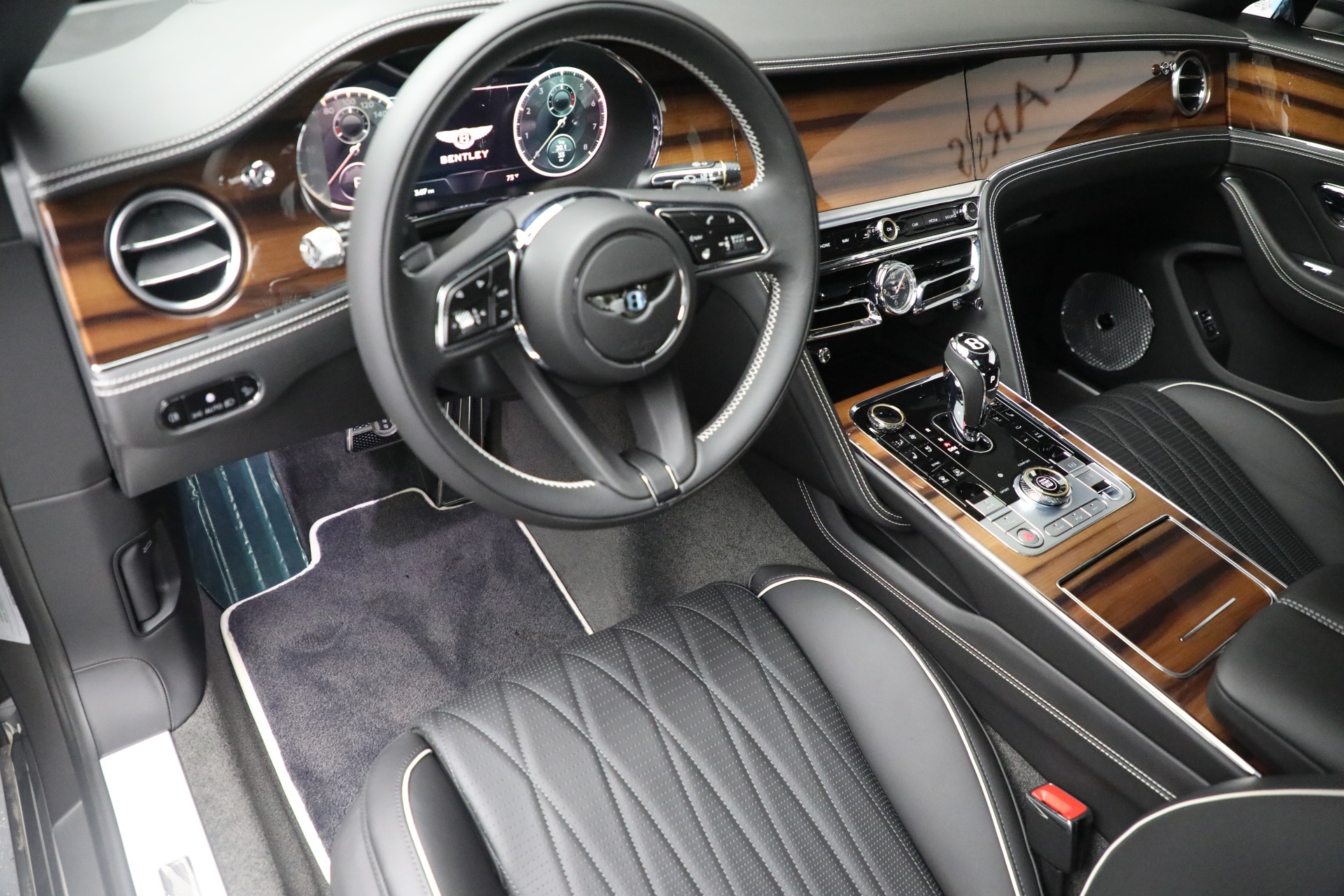 2022 Bentley Flying Spur W12, 4/20