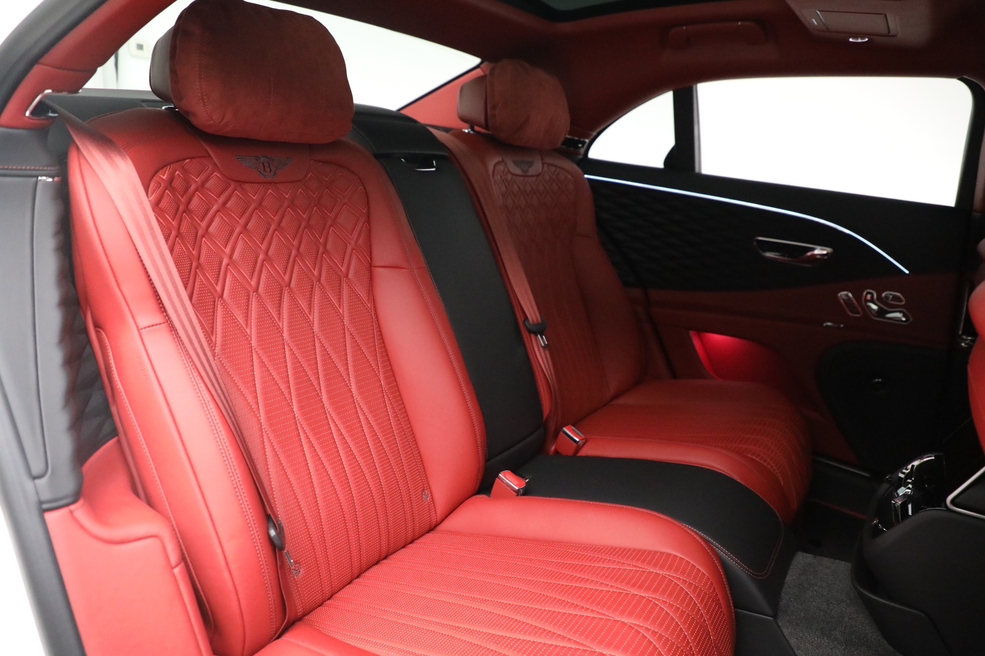 2021 Bentley Flying Spur W12 First Edition, 3/19