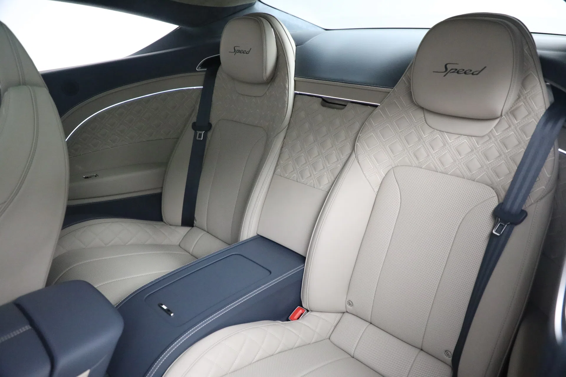 2022 Bentley Continental GT Speed interior, seats