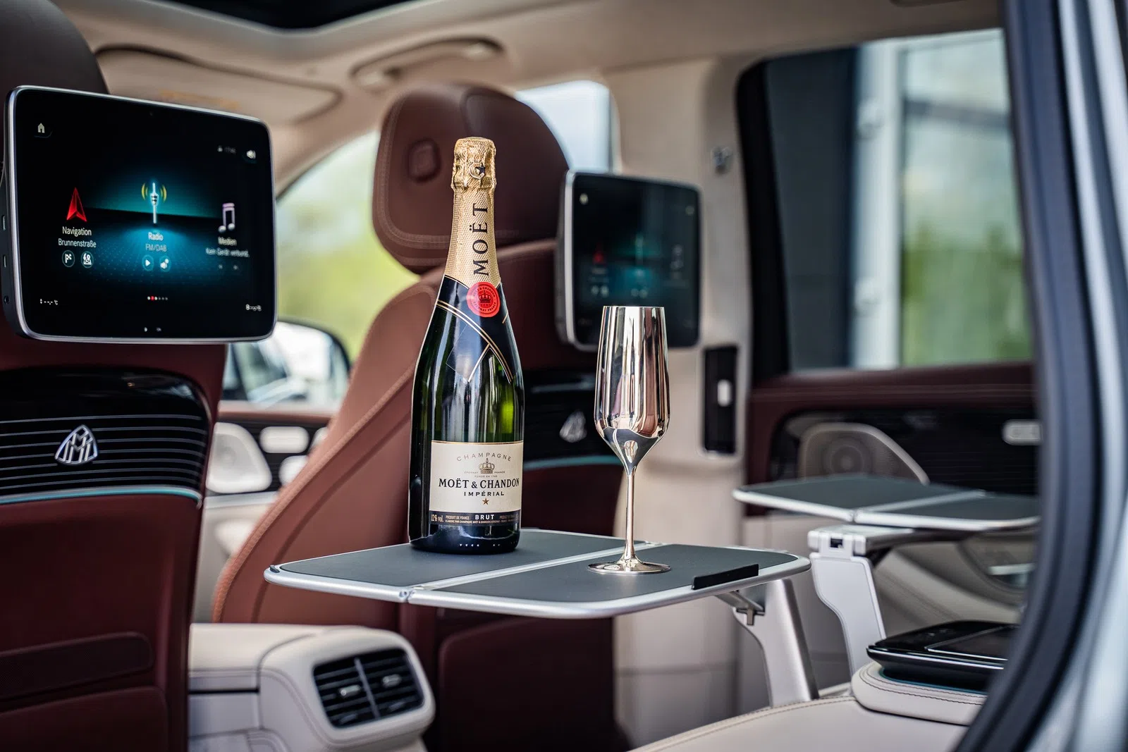 2022 BRABUS GLS 800 interior, seats
