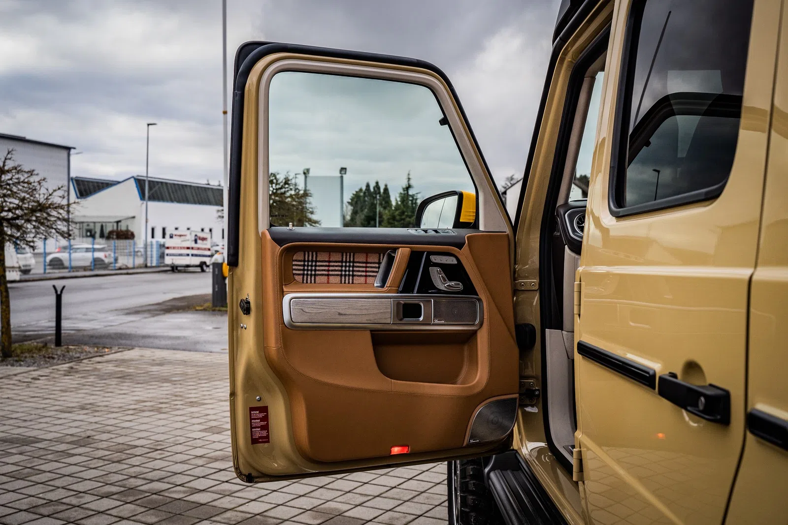 2019 Mercedes-Benz EXLUSIVE *LETECH 4X4* G63 PICKUP interior, door panel
